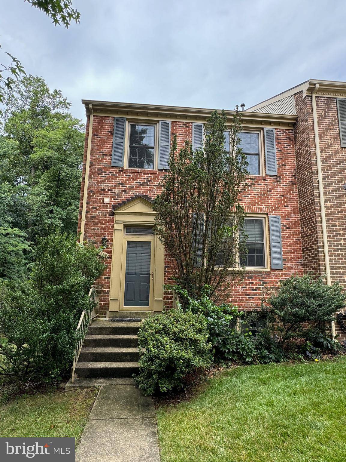 Springfield, VA 22152,6330 MILLWOOD CT