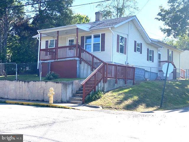 Martinsburg, WV 25404,709 3RD ST