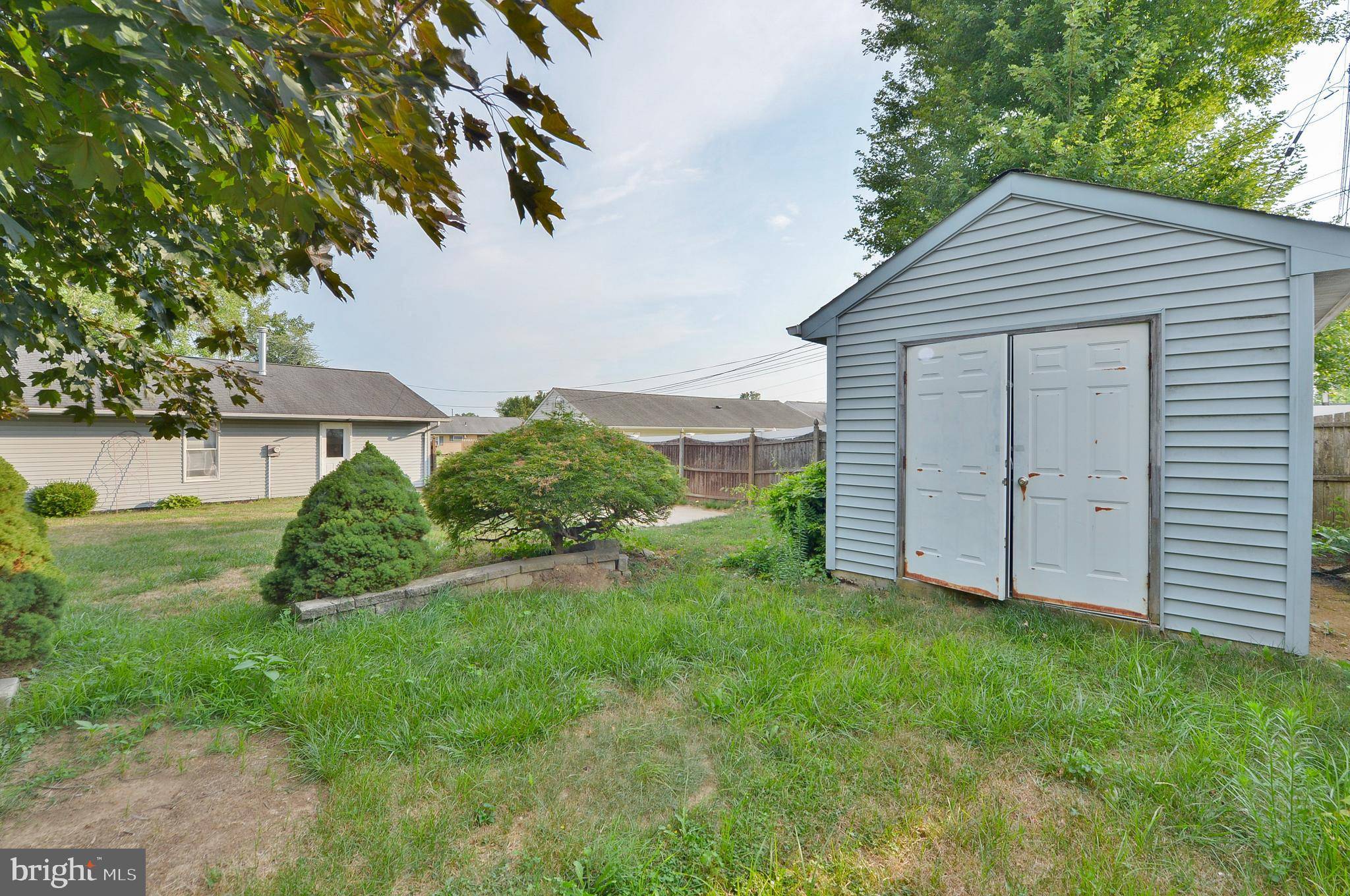 Fairless Hills, PA 19030,407 BERKSHIRE RD