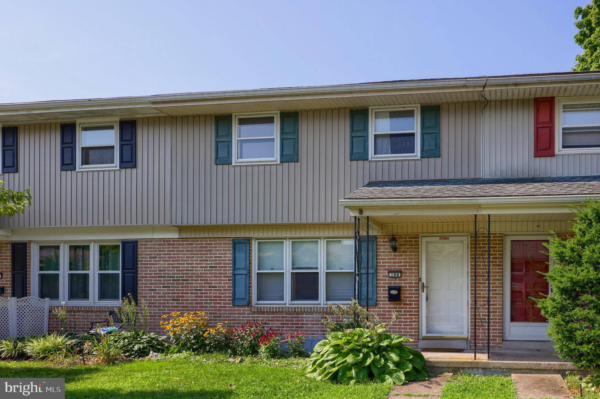 Robesonia, PA 19551,104 PENNBROOK AVE