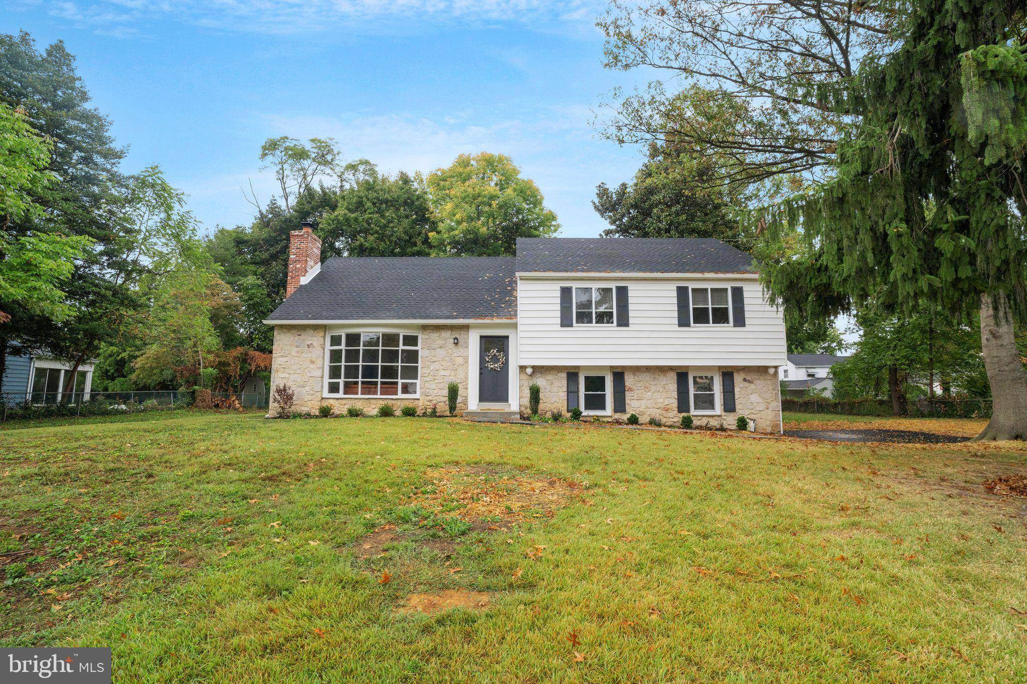 Wallingford, PA 19086,319 PRICHARD LN