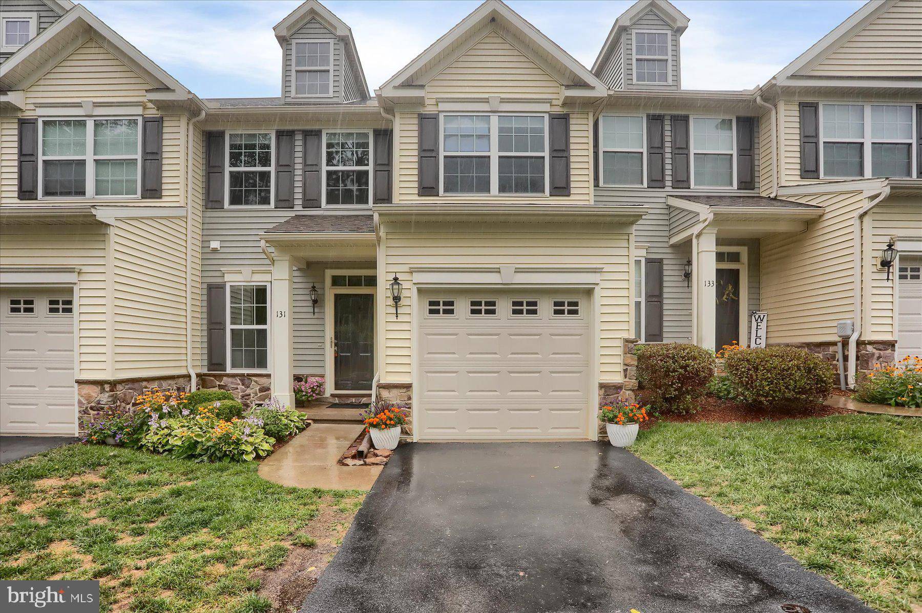 Boalsburg, PA 16827,131 KESTREL LN