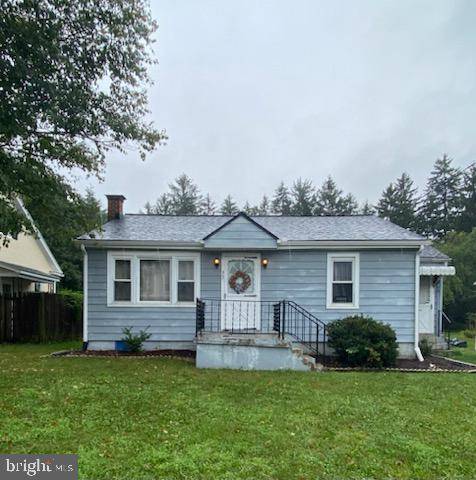 Mount Holly Springs, PA 17065,22 E PINE