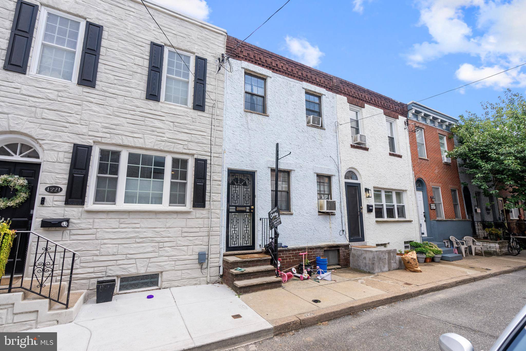 Philadelphia, PA 19147,1223 S JUNIPER ST