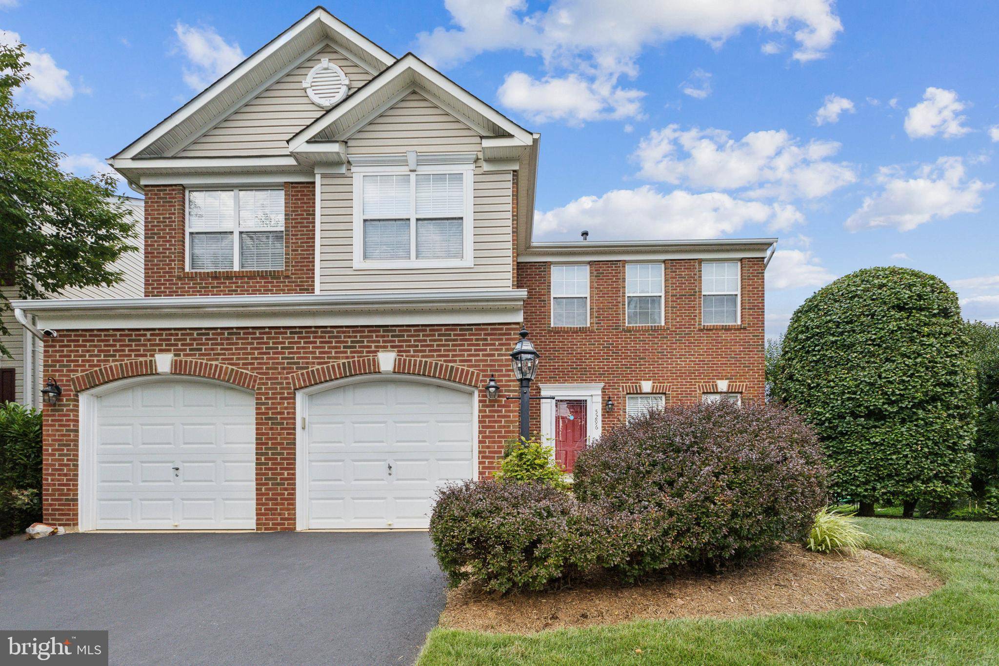 Woodbridge, VA 22193,5296 DAYBREAK LN