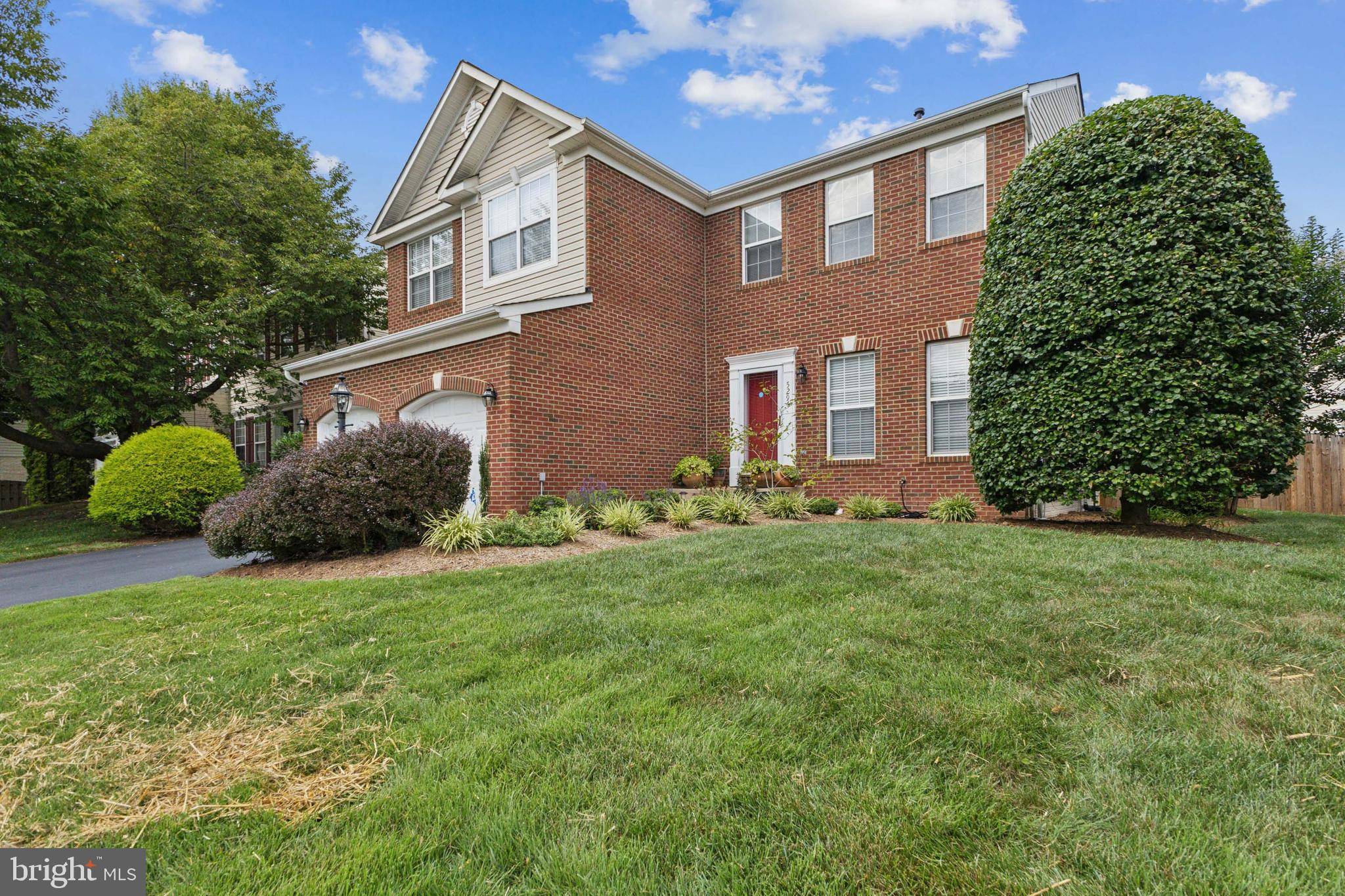 Woodbridge, VA 22193,5296 DAYBREAK LN