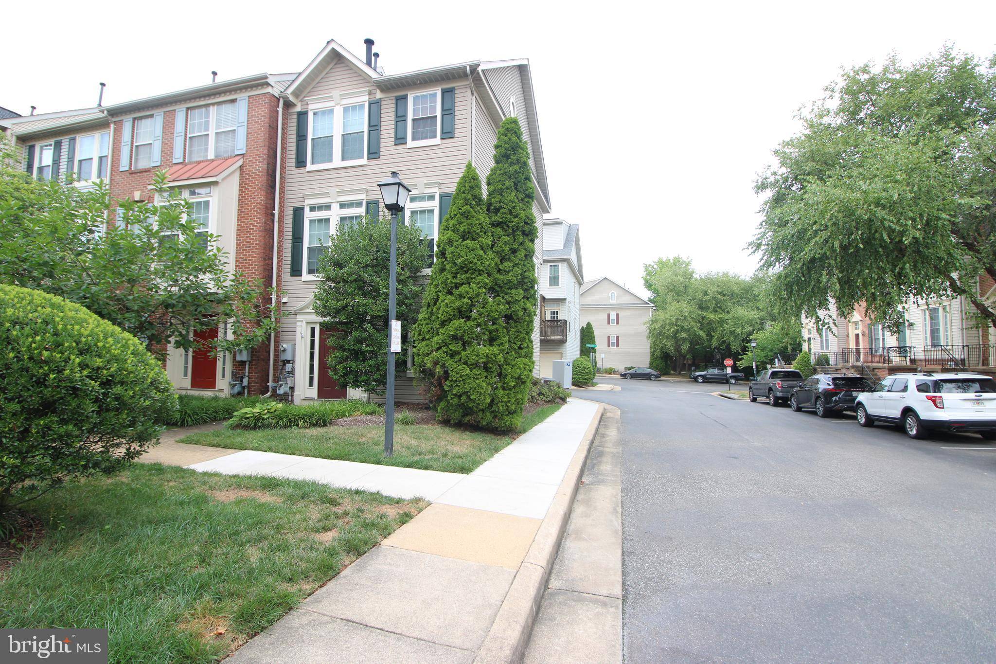 Alexandria, VA 22304,954 HARRISON CIR