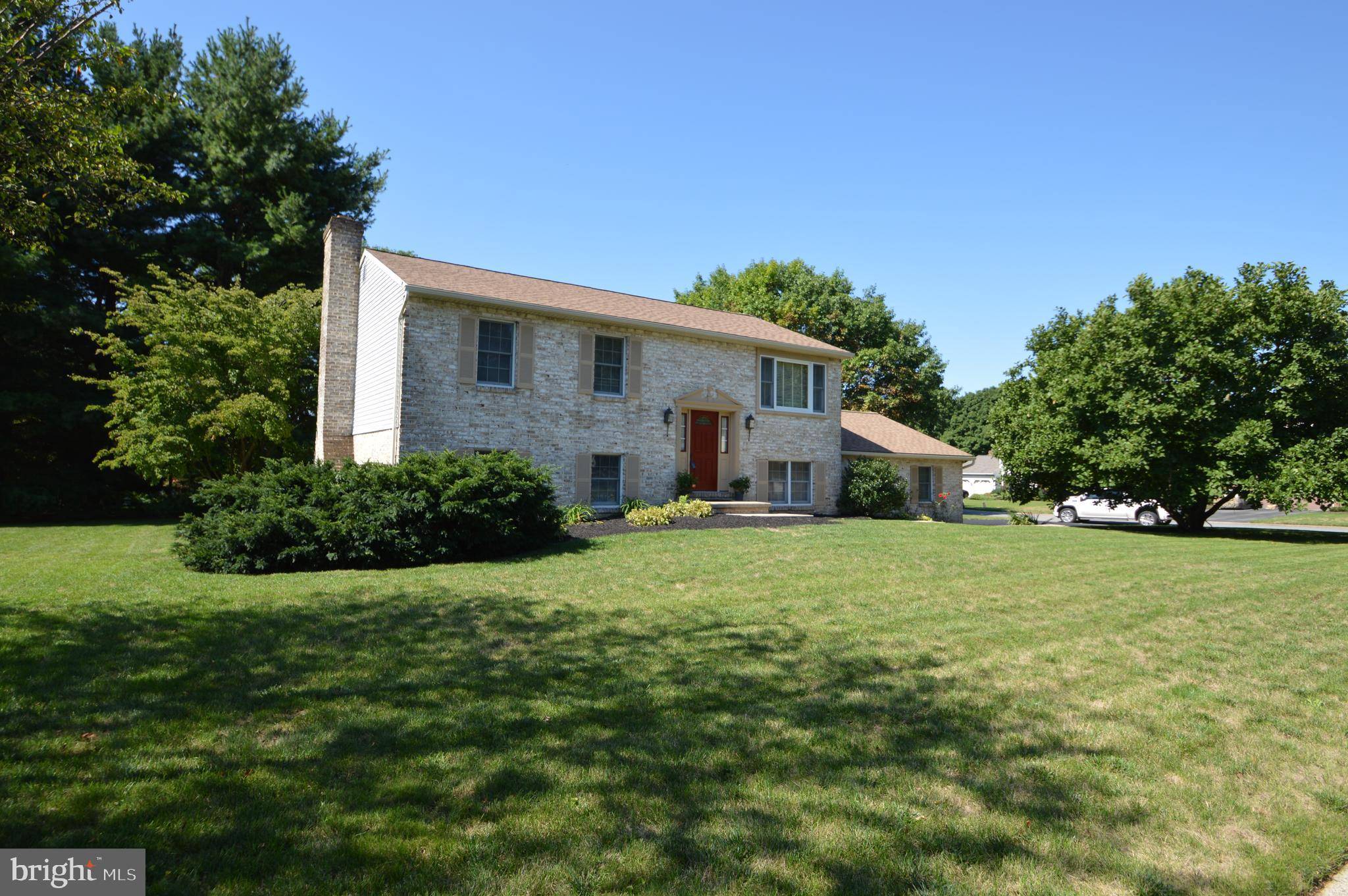 Landisville, PA 17538,1501 EDINBOROUGH CIR