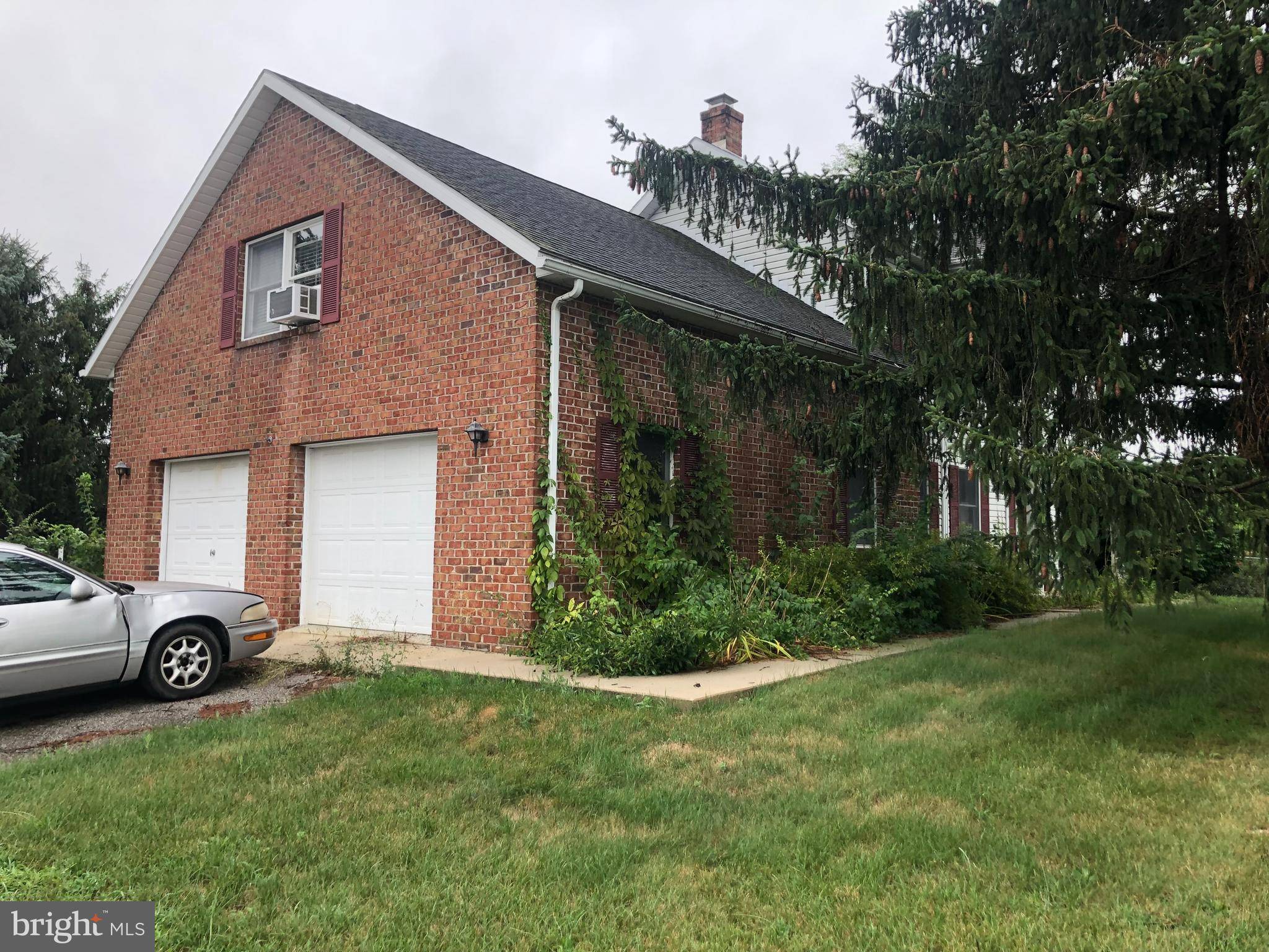 Chambersburg, PA 17201,421 MARTINA DR