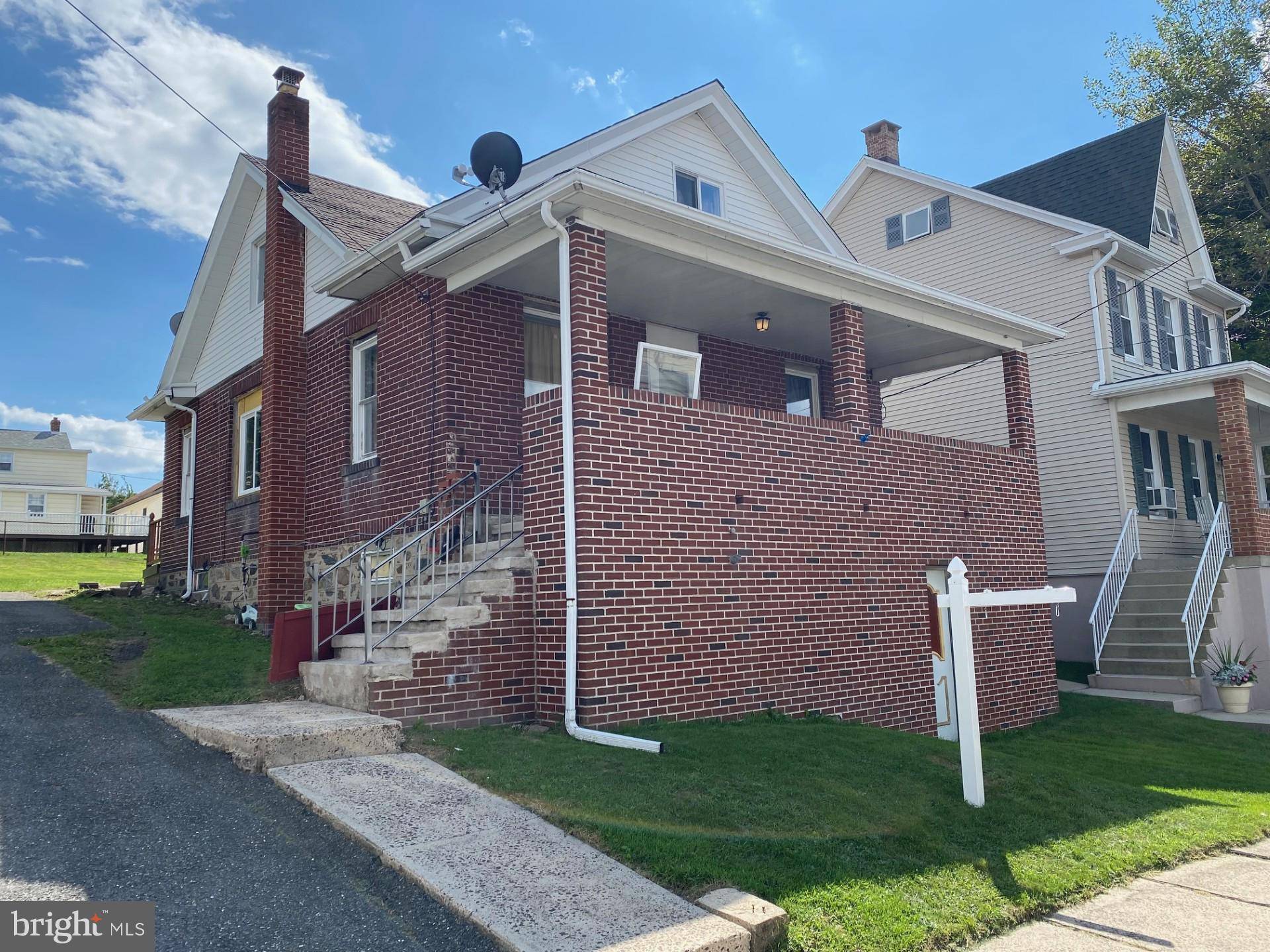 Summit Hill, PA 18250,445 W WHITE ST