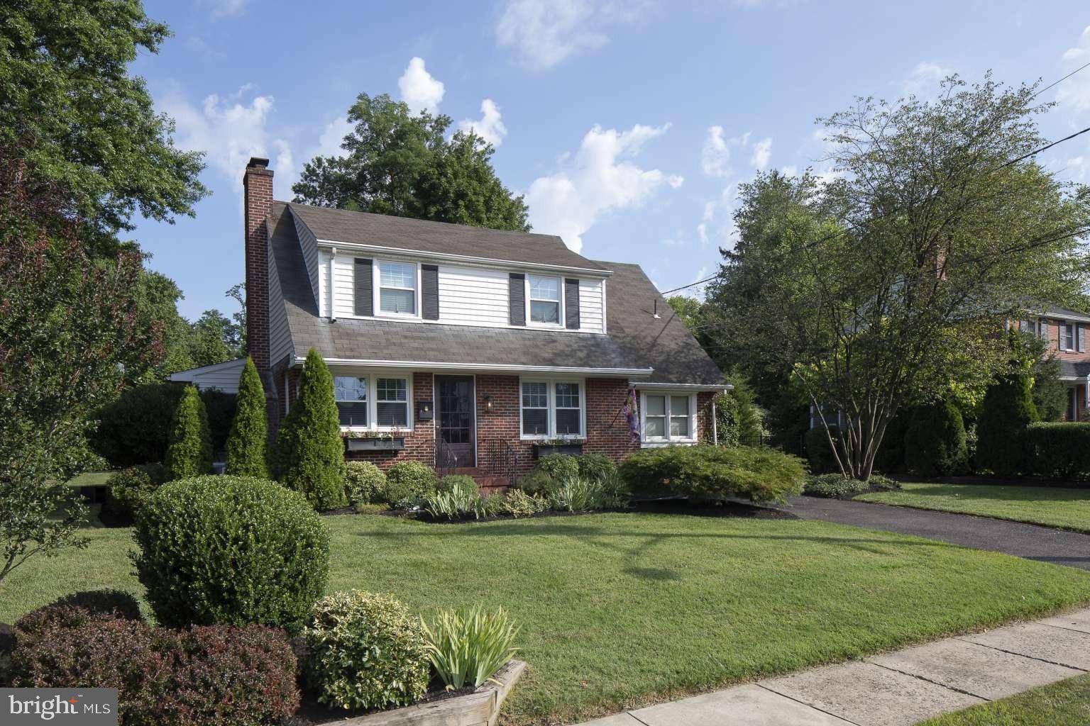 Moorestown, NJ 08057,607 WINDSOR PL