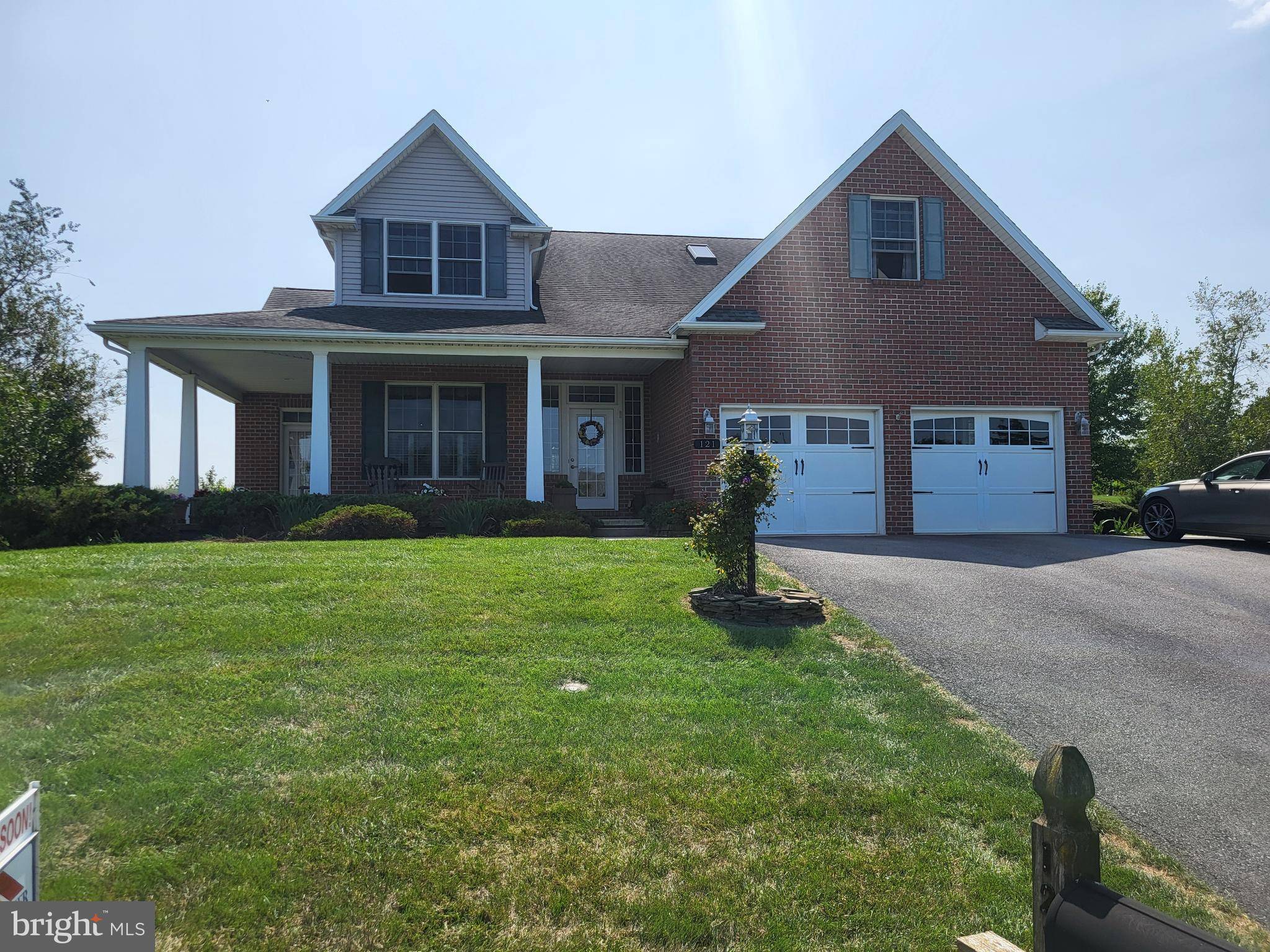 Chambersburg, PA 17202,121 SUMMER BREEZE LN