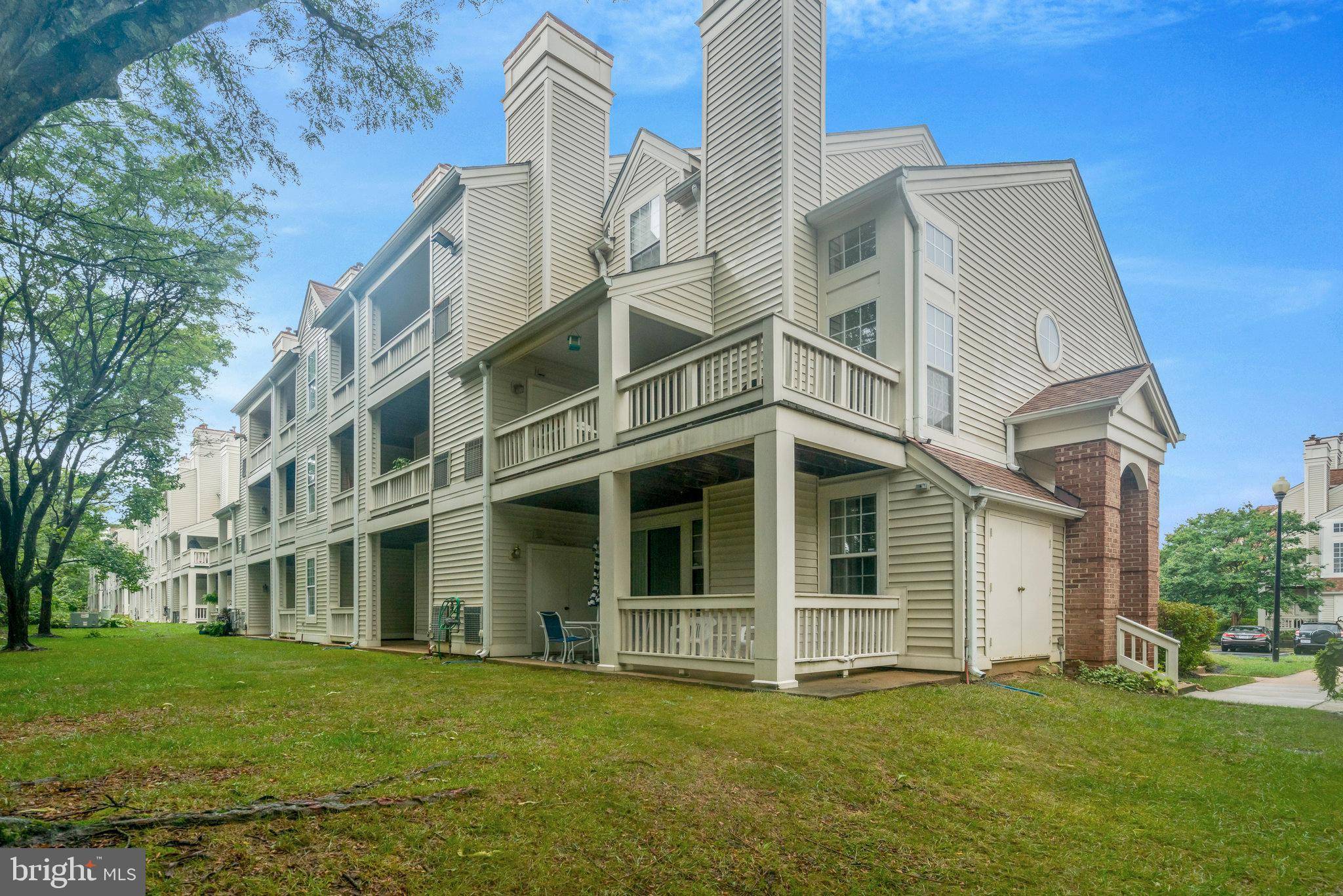 Alexandria, VA 22315,6848 BRINDLE HEATH WAY #230