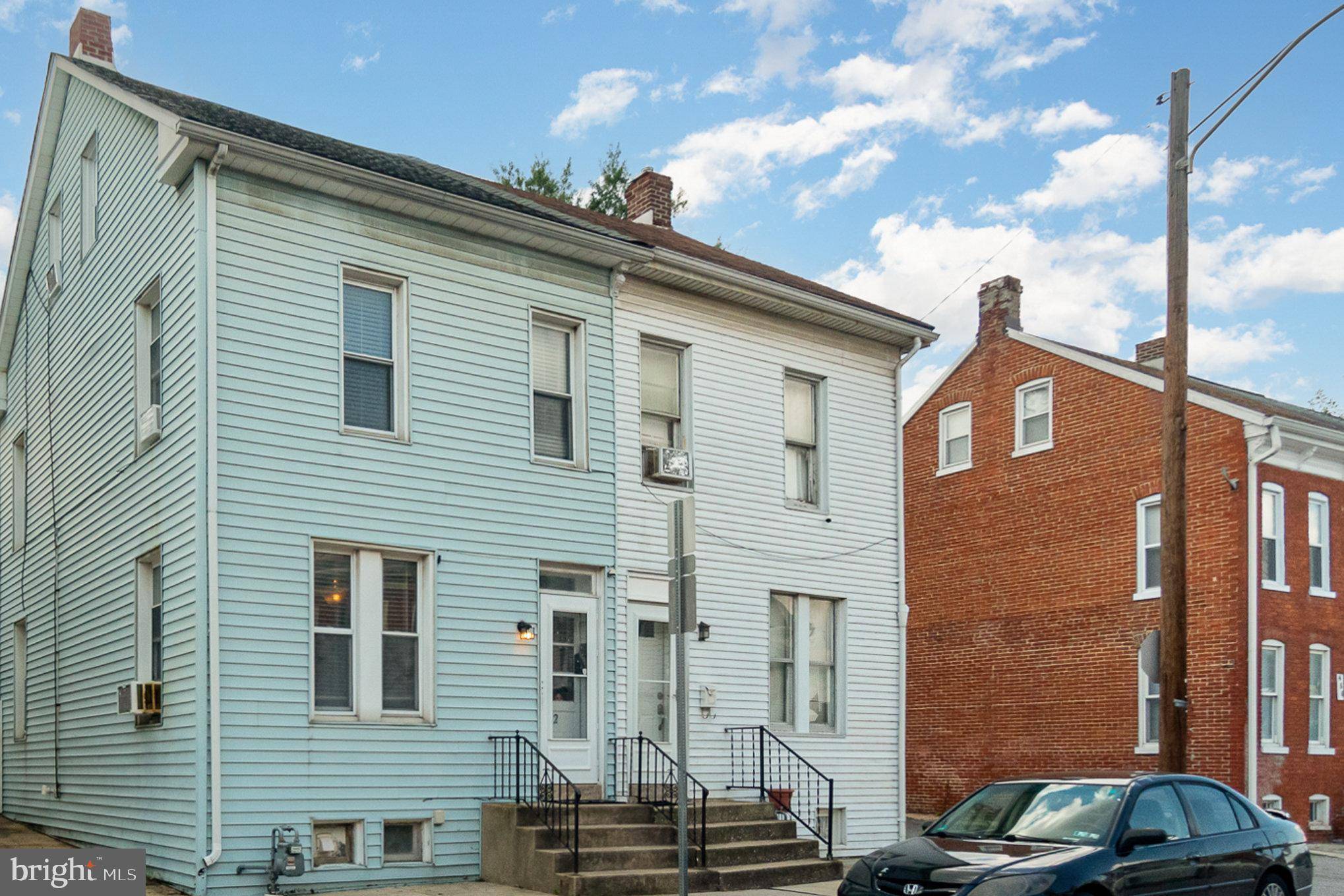 York, PA 17401,452 JUNIPER ST