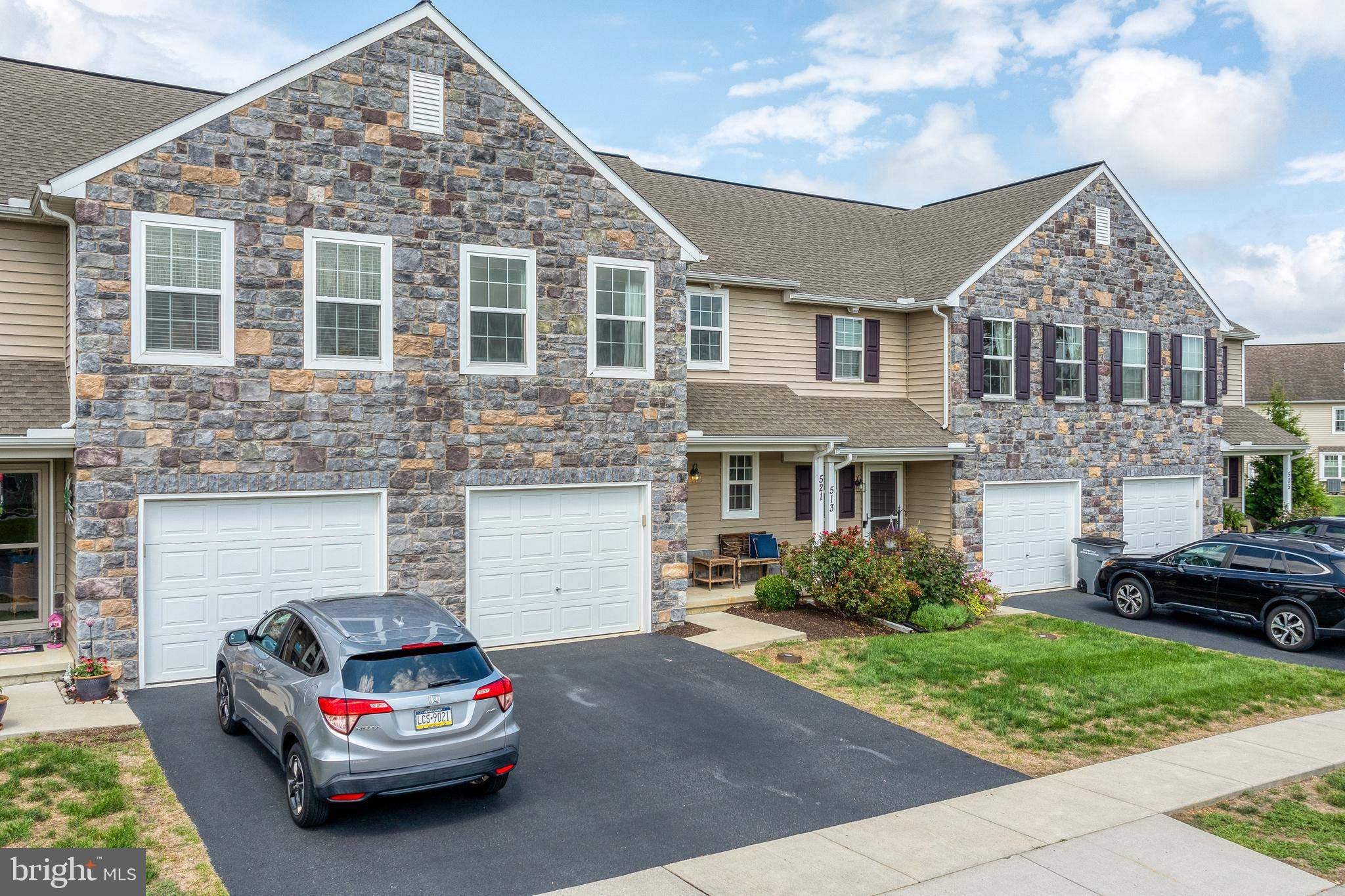 Palmyra, PA 17078,521 BROOKWOOD DR