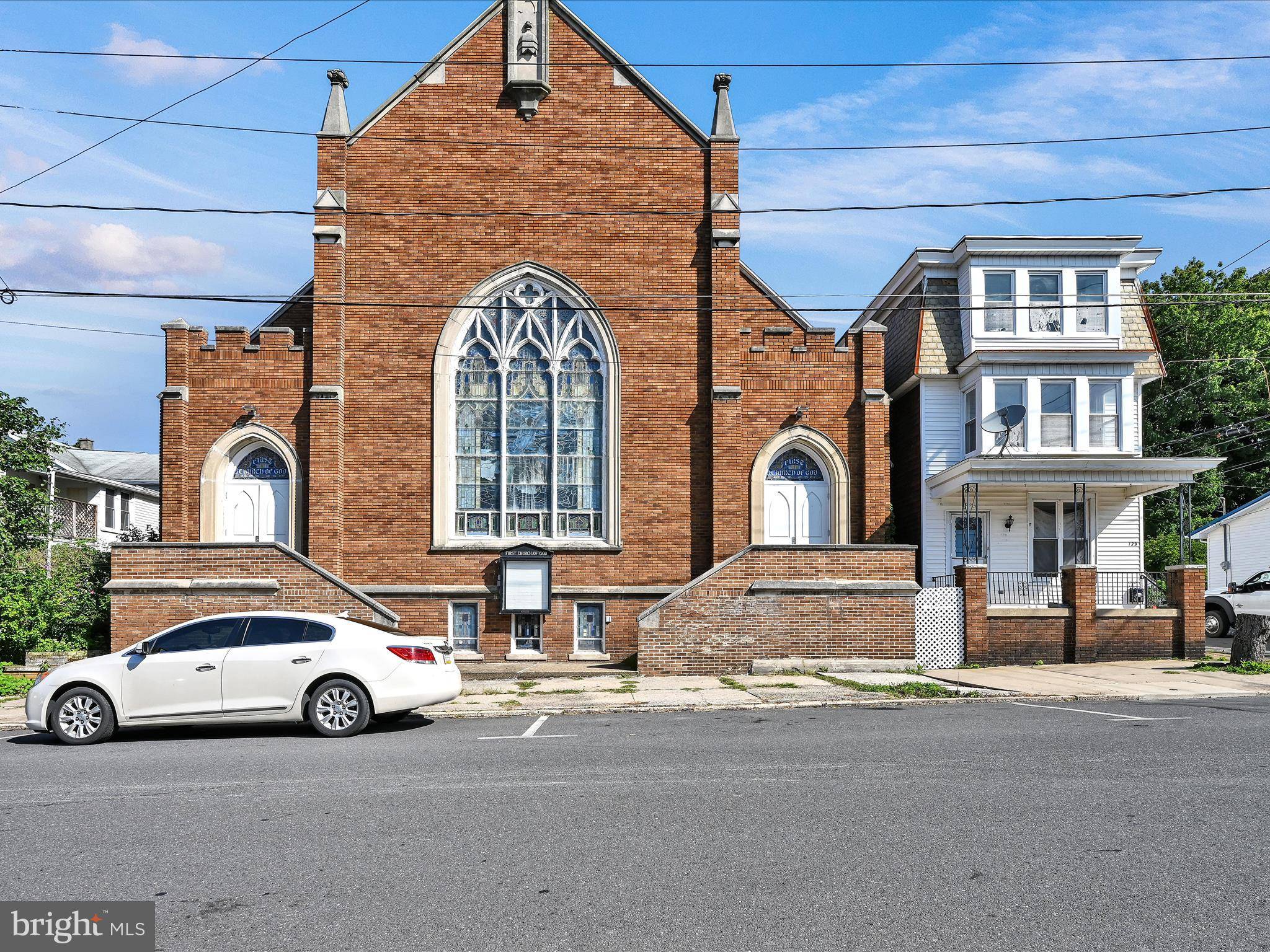 Mount Carmel, PA 17851,127-129 W 2ND ST