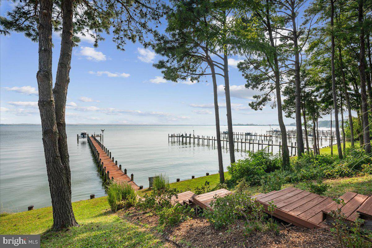 Lusby, MD 20657,337 OVERLOOK DR