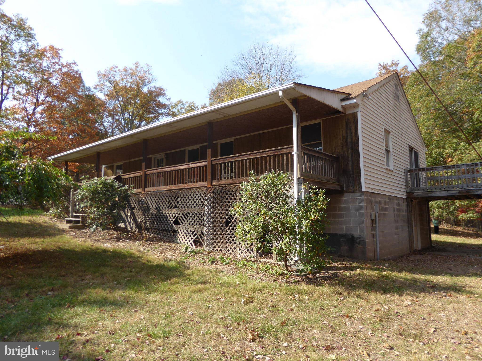 Paw Paw, WV 25434,206 MOUNTAIN VIEW DR