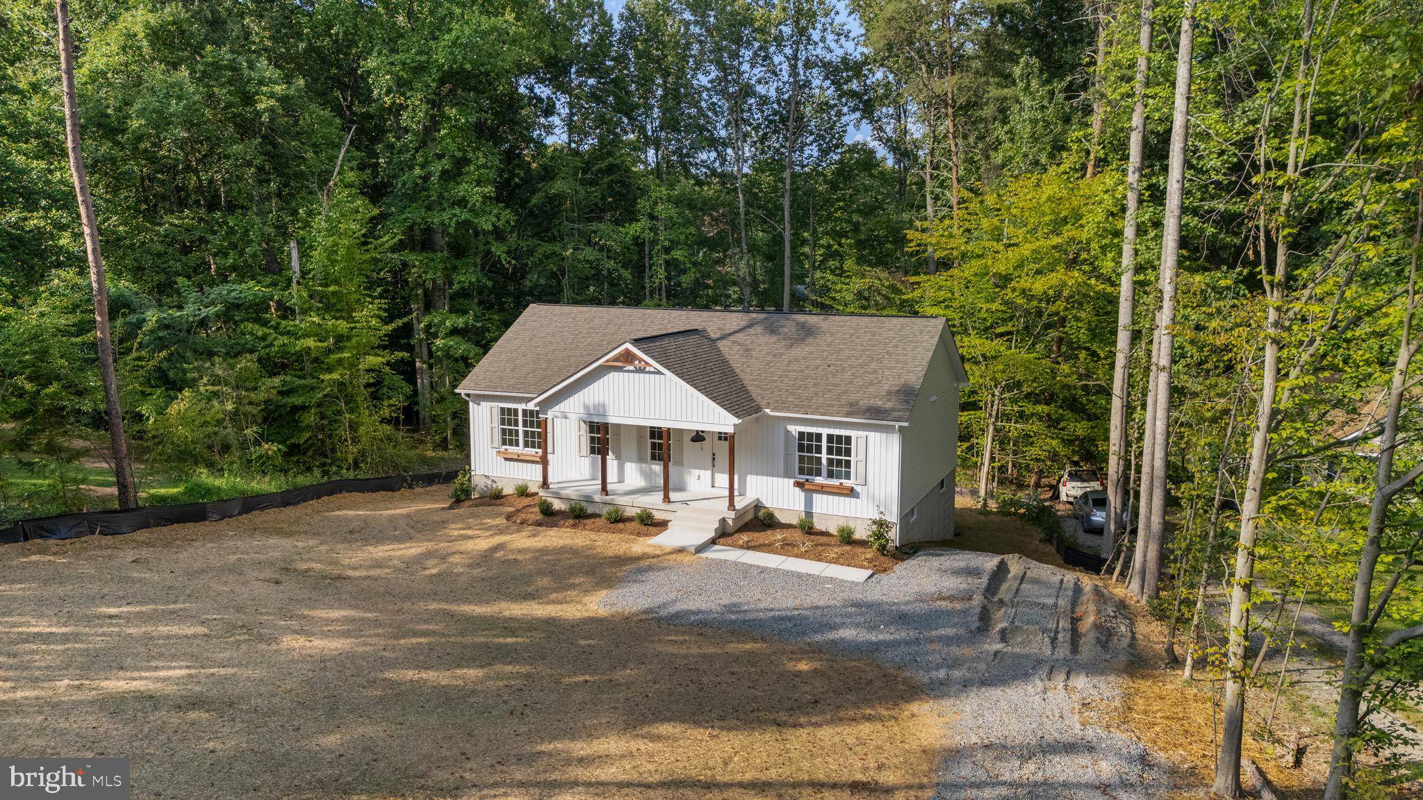 Ruther Glen, VA 22546,913 SWAN LN