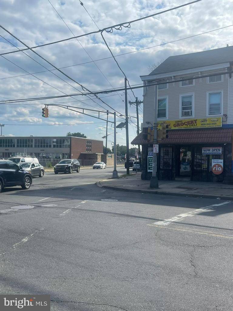 Trenton, NJ 08618,169 PENNINGTON AVE