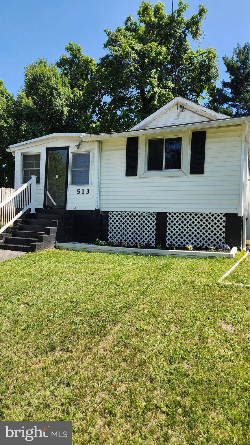 Capitol Heights, MD 20743,513 CARMODY HILLS DR