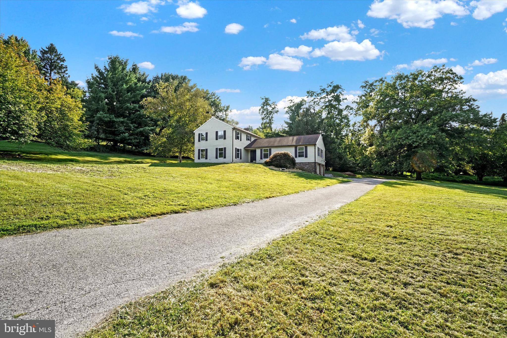 York, PA 17402,4 APPLE HILL LN