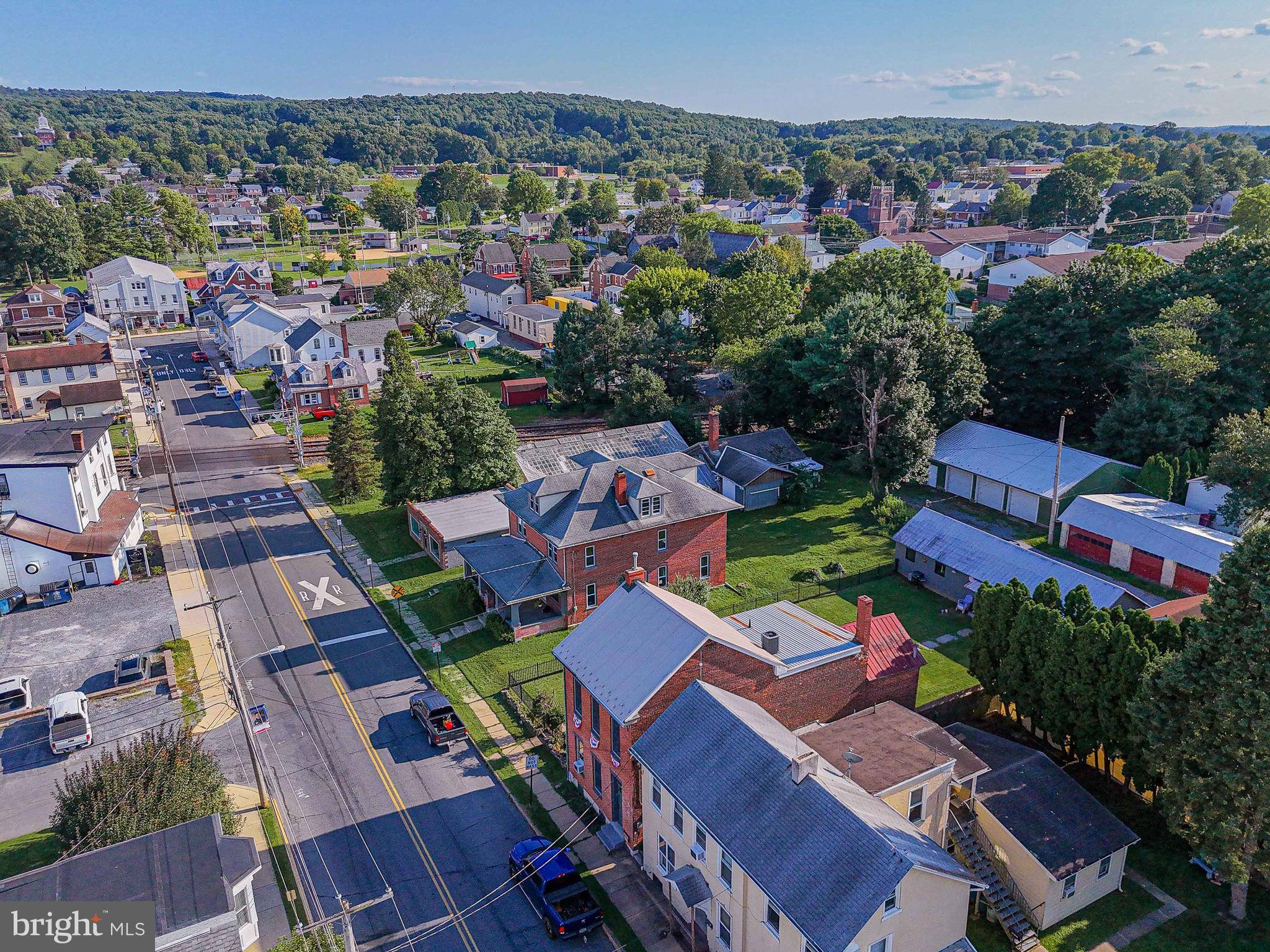 Topton, PA 19562,42 N MAIN ST