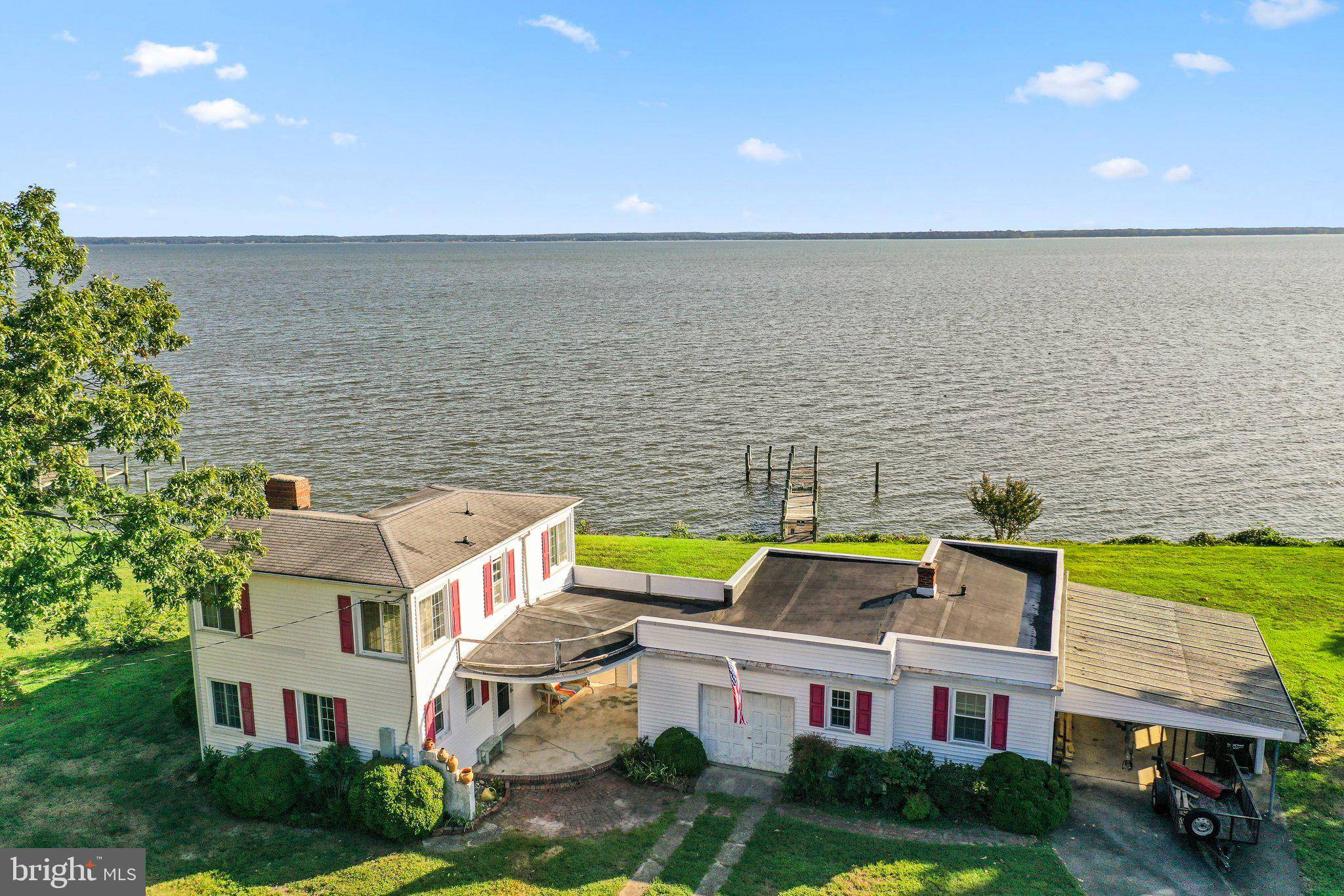 Colonial Beach, VA 22443,1017 LEE ST