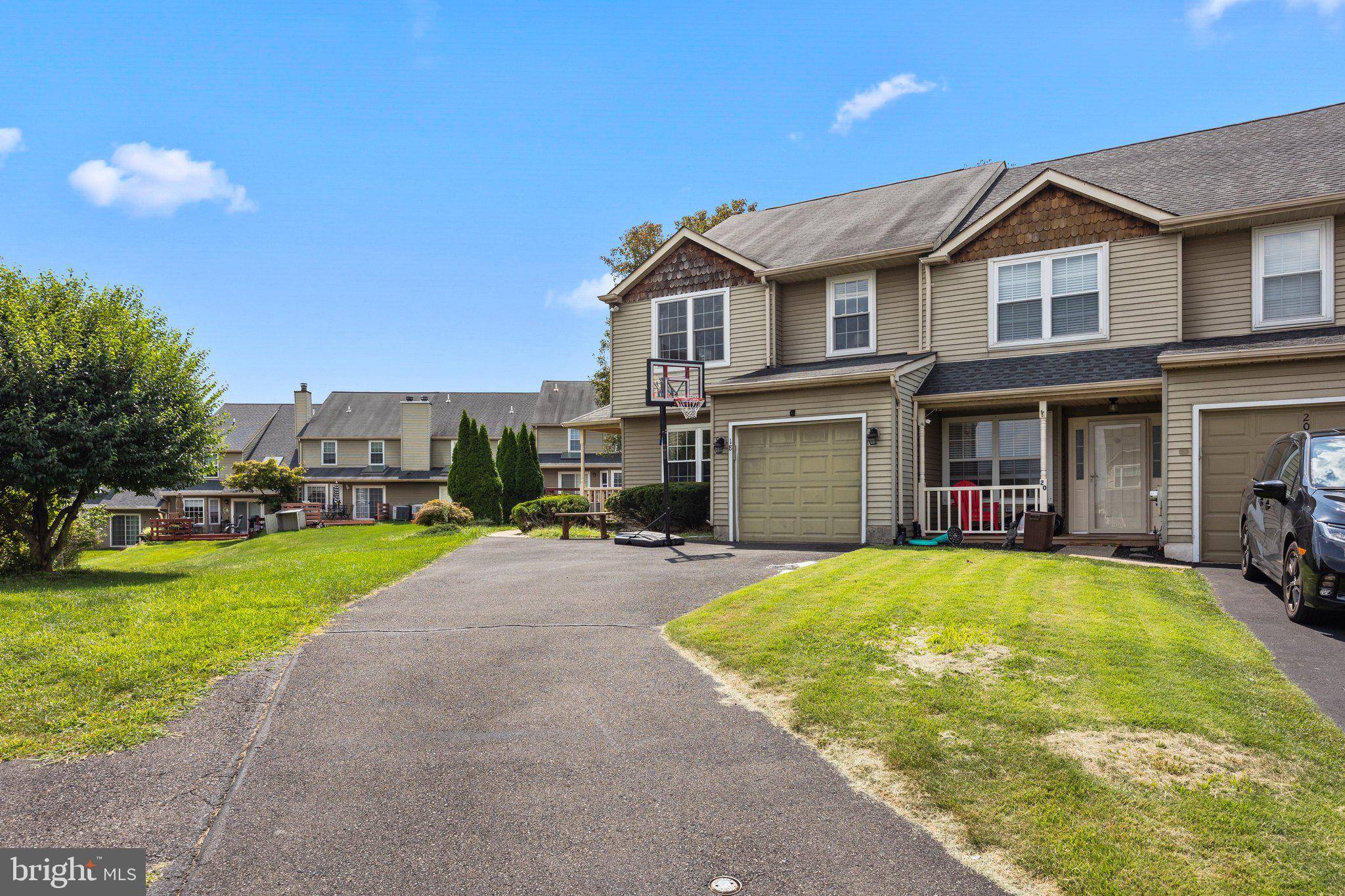 Southampton, PA 18966,18 PEBBLE CT