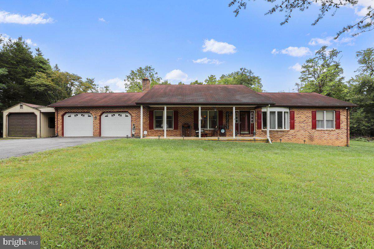 Falling Waters, WV 25419,314 ASHTON DR