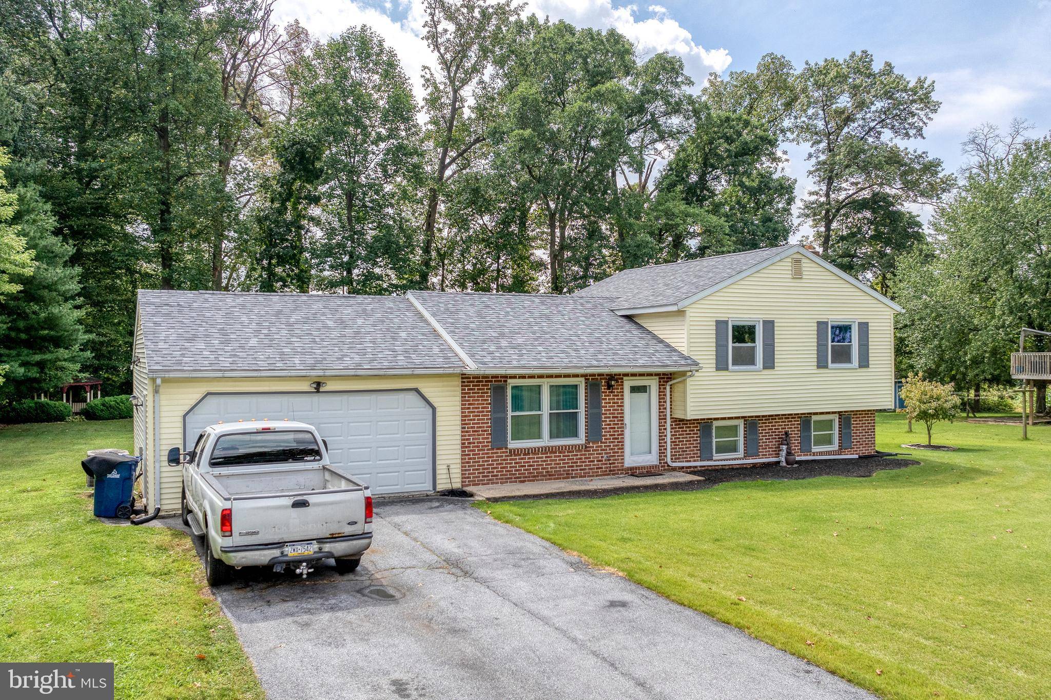 Lititz, PA 17543,532 WOOD VIEW DR