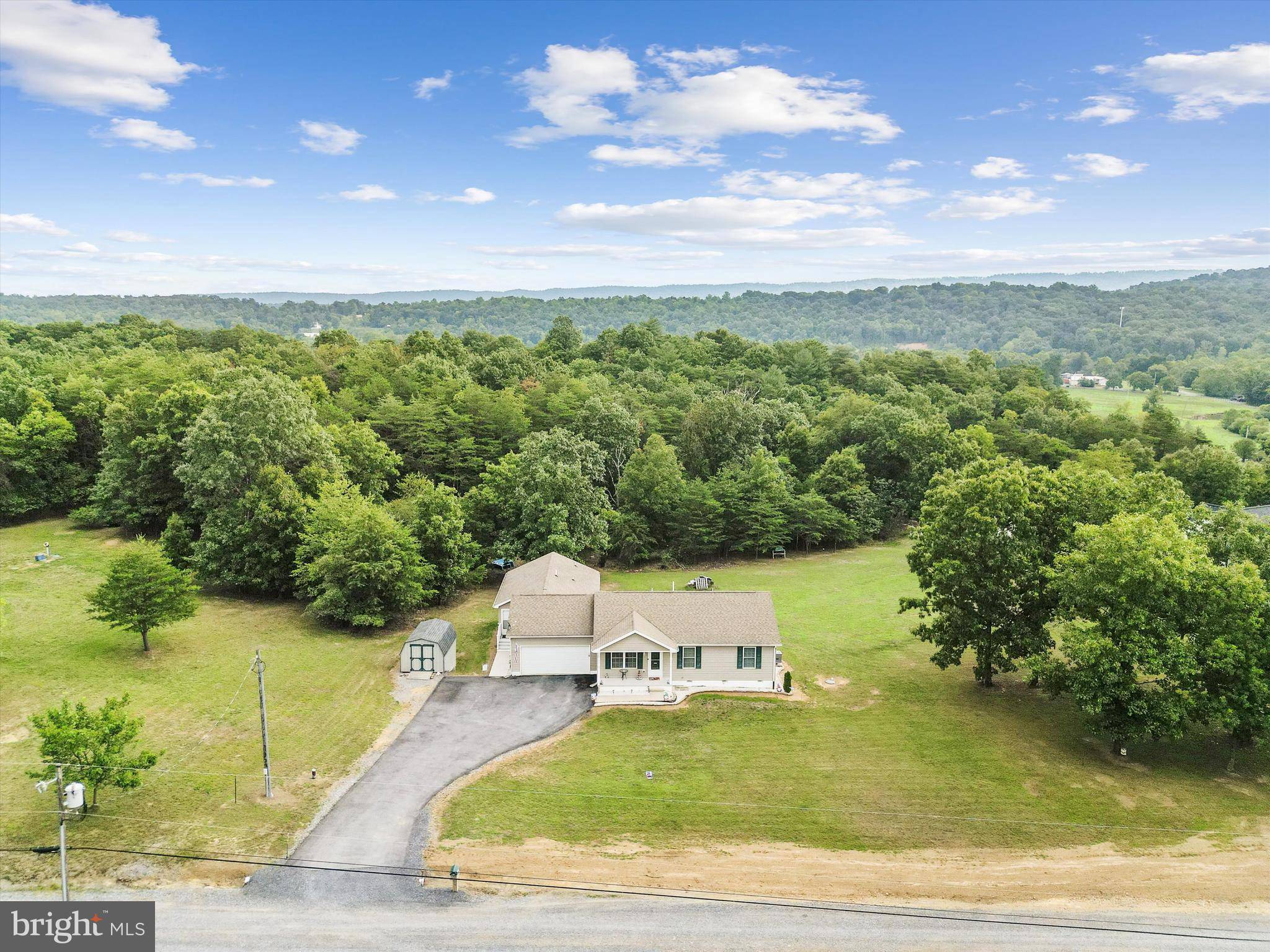 Hedgesville, WV 25427,174 ODELL RD