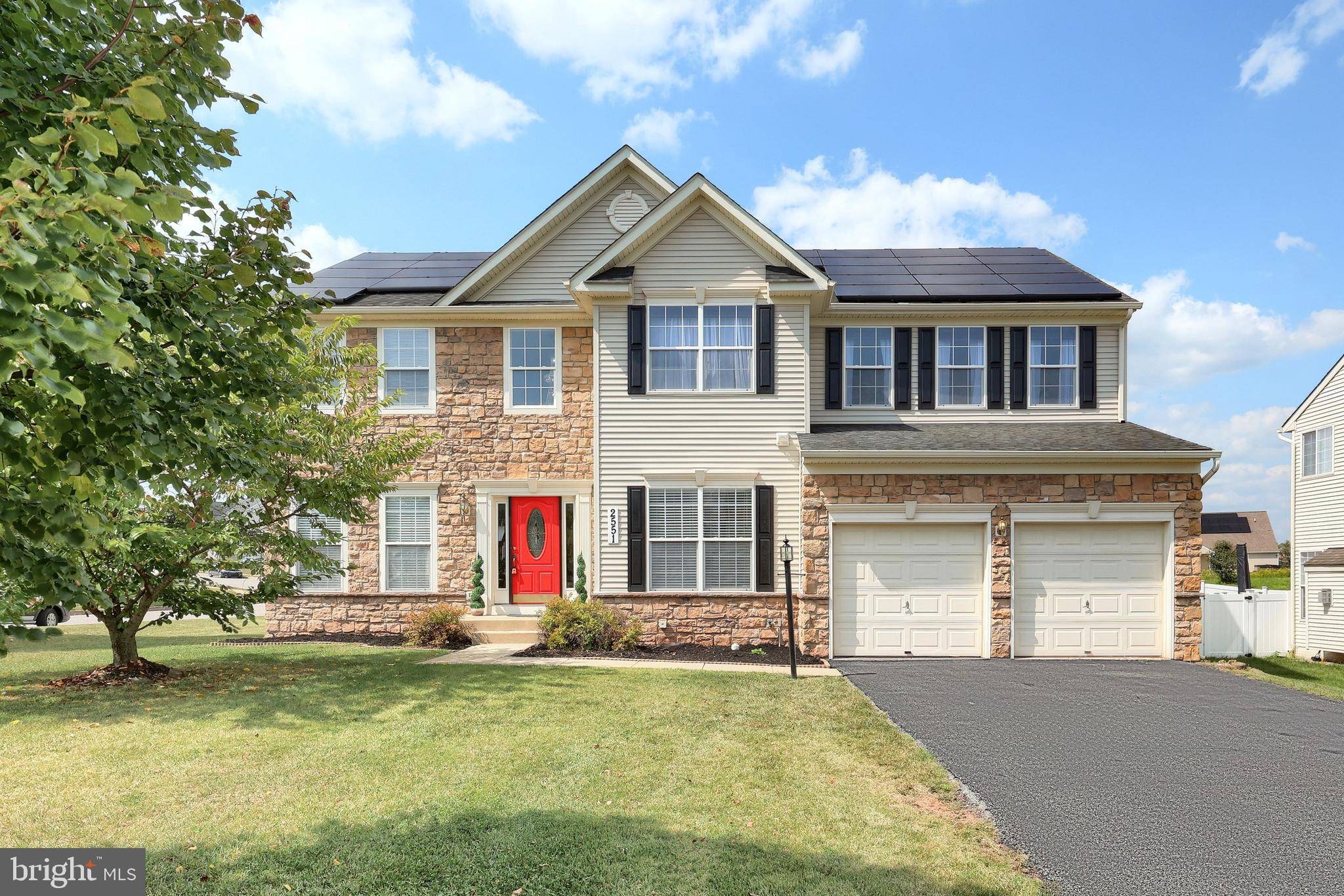 Dover, PA 17315,2551 BROWNSTONE CT