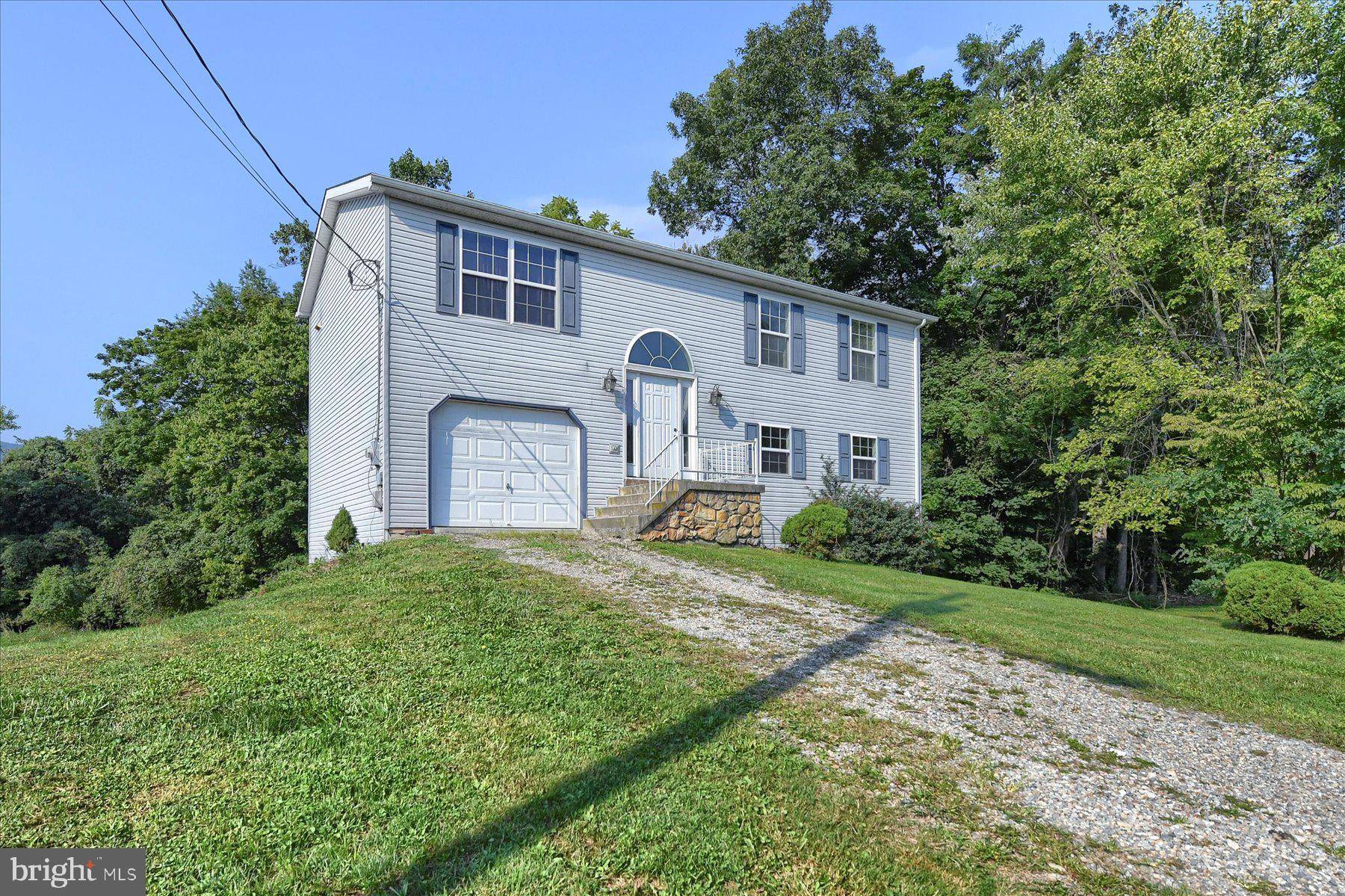 Millersburg, PA 17061,131 RIDGEWOOD DR