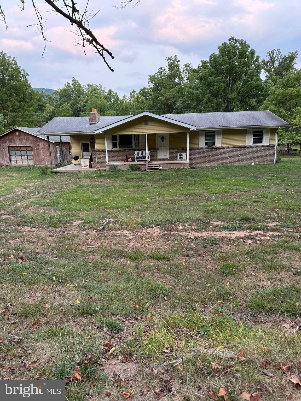 Moorefield, WV 26836,9601 S FORK RD