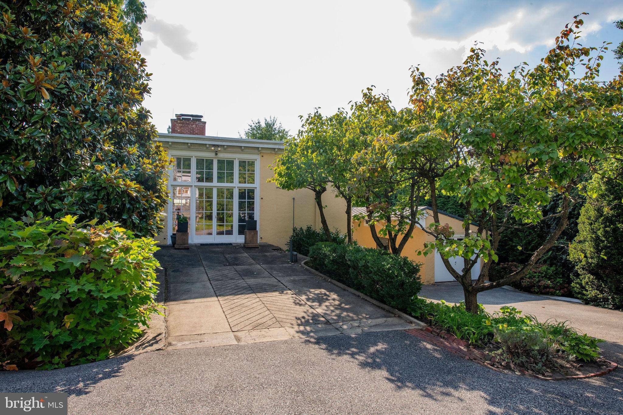 Philadelphia, PA 19118,141 BETHLEHEM PIKE