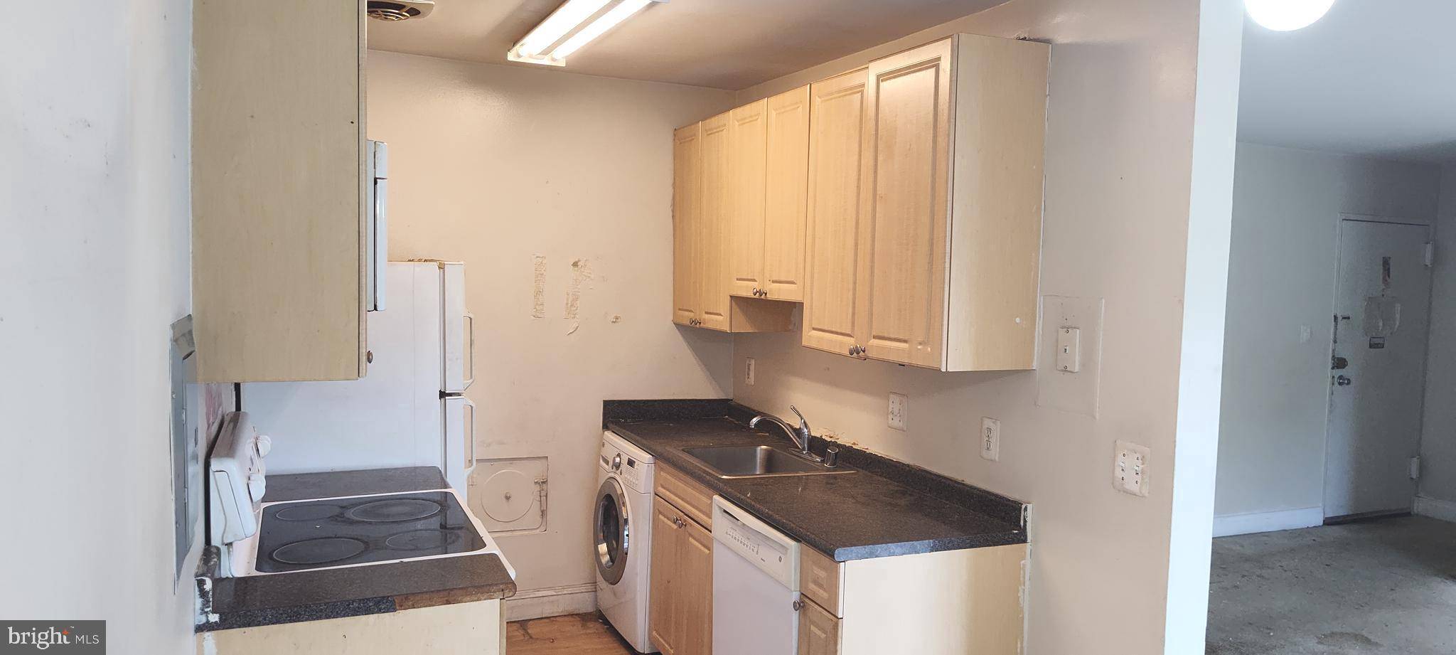 Hyattsville, MD 20782,5601 PARKER HOUSE TER #401
