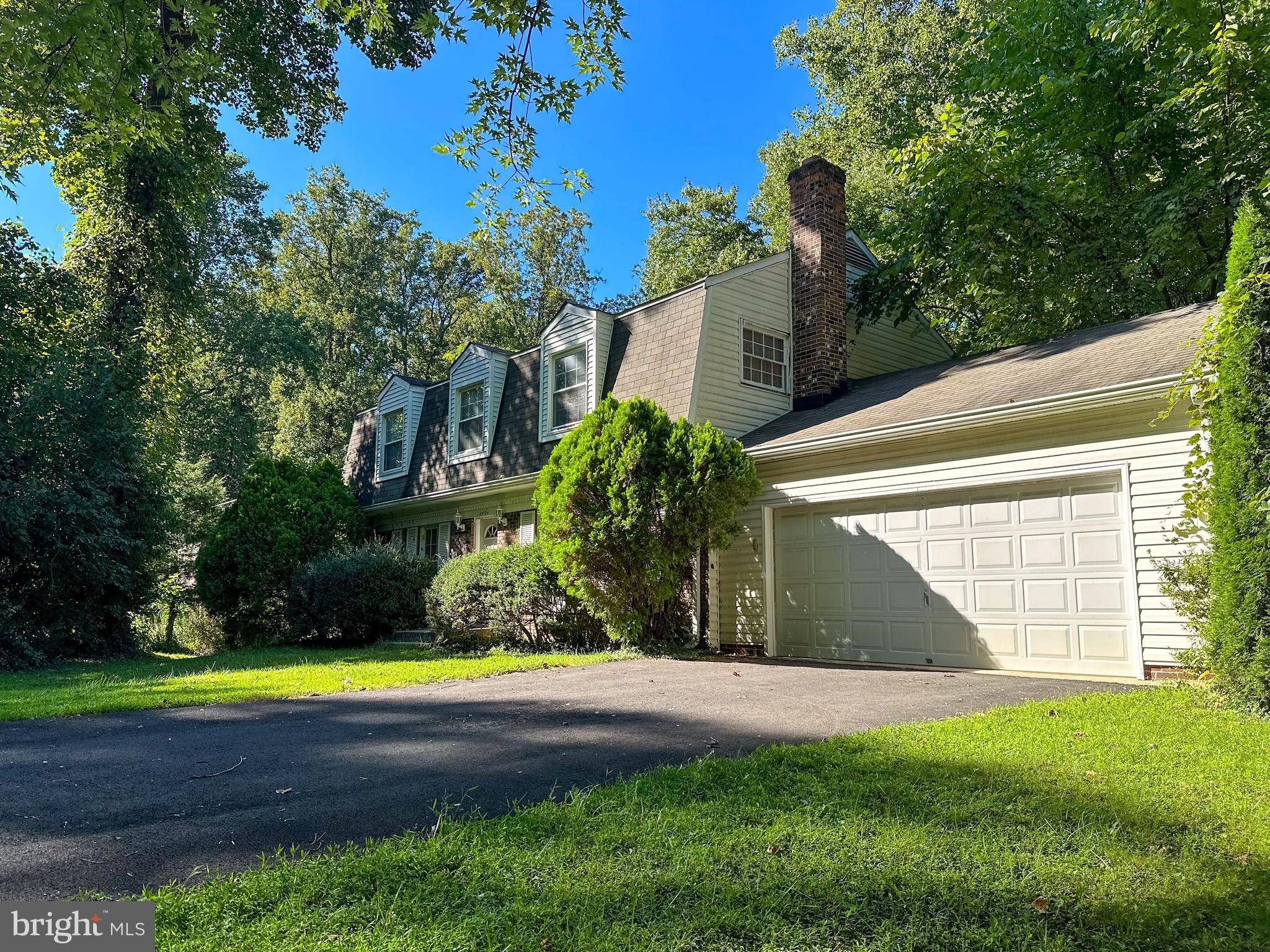 Fairfax, VA 22030,10704 HOWERTON AVE