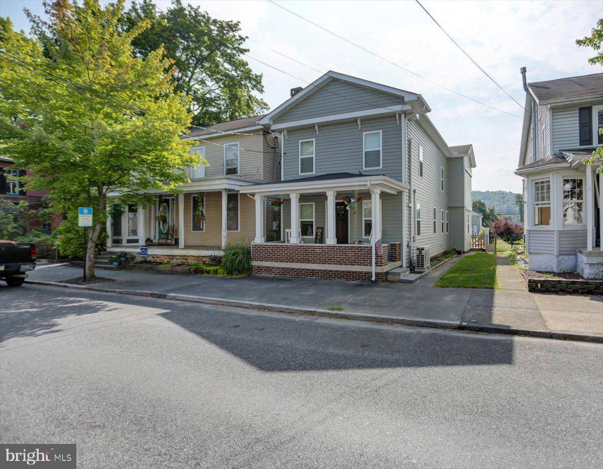 Fairfield, PA 17320,26 W MAIN ST