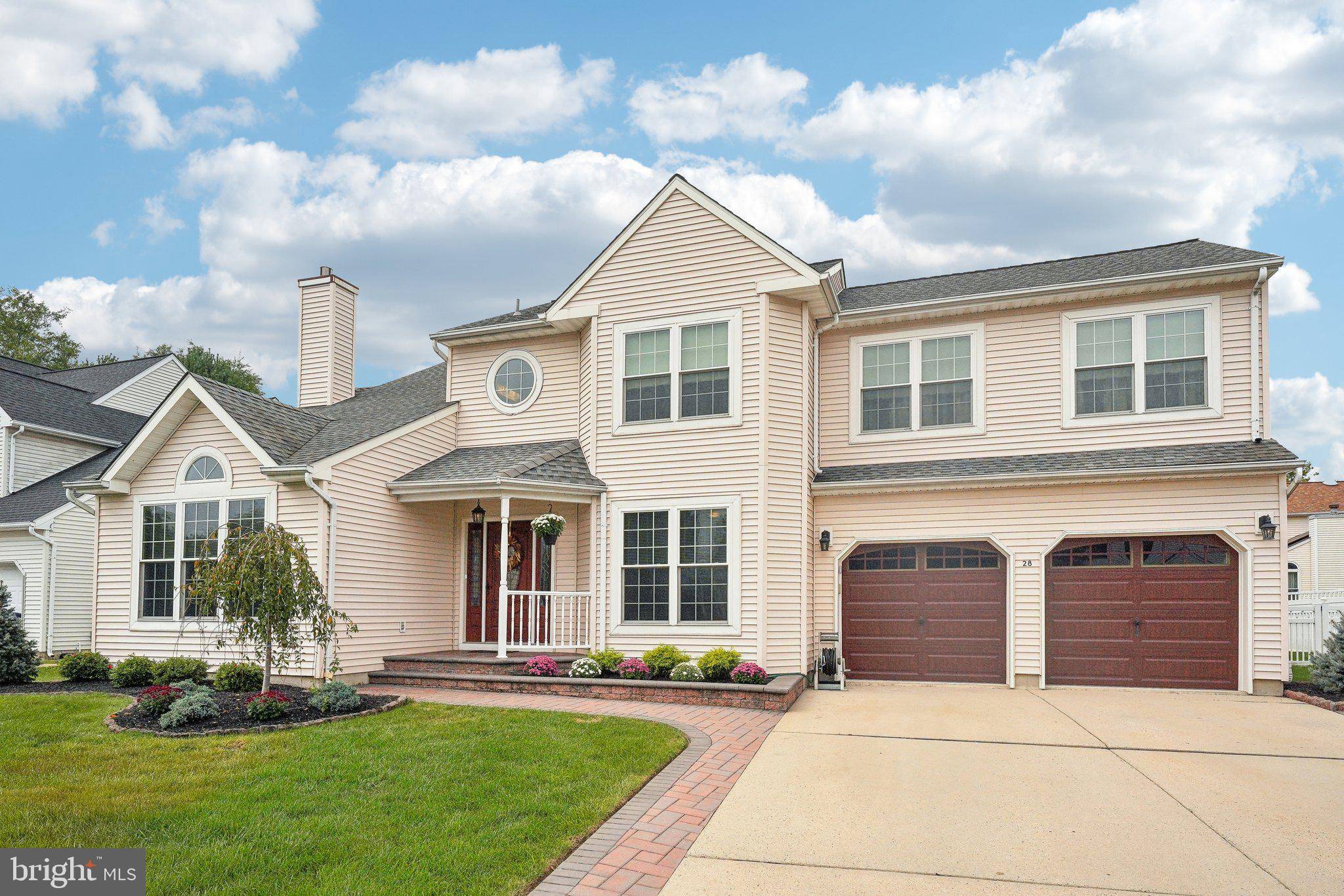 Burlington, NJ 08016,28 TINA LN