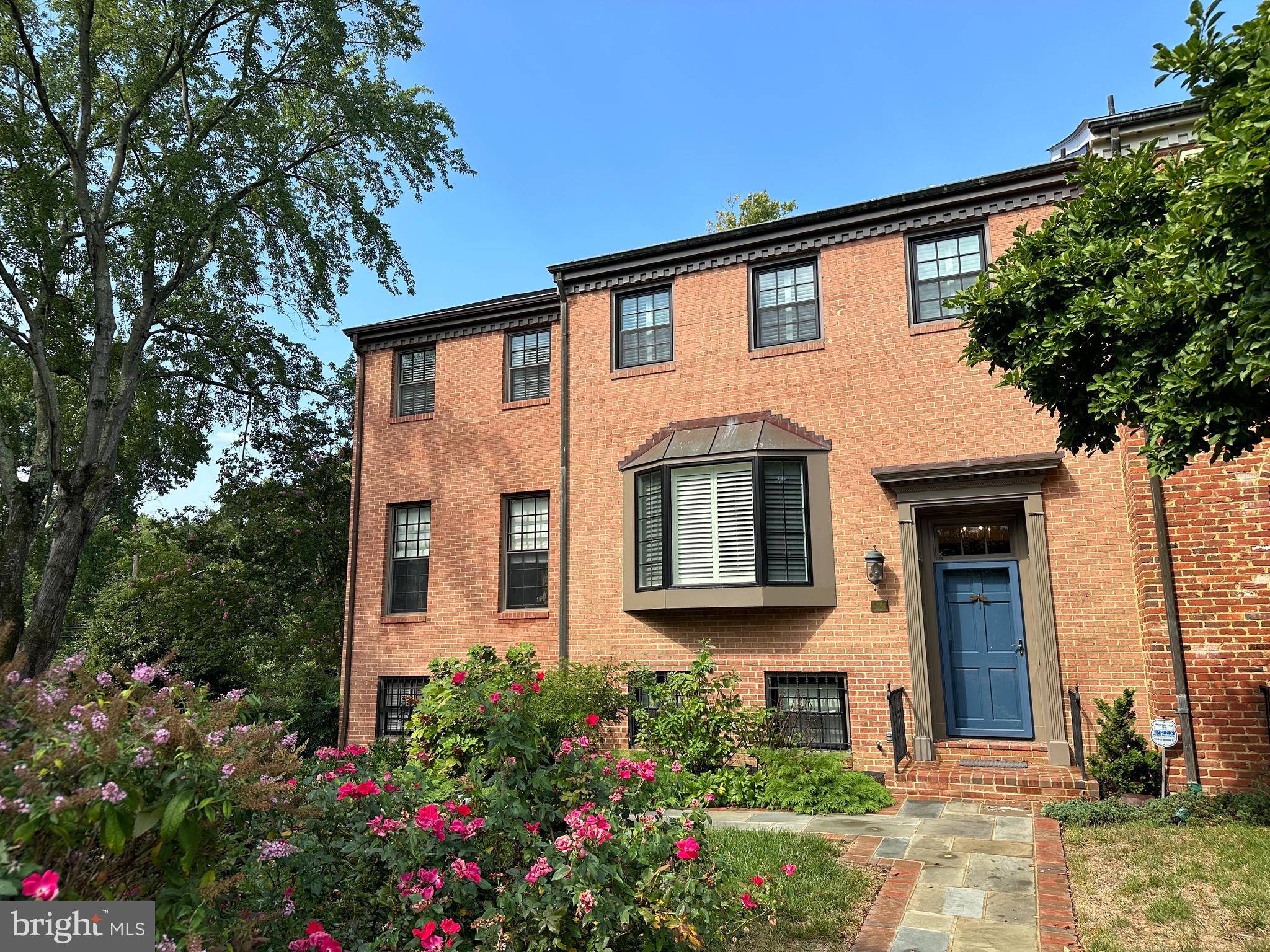 Alexandria, VA 22307,6318 GOLF COURSE SQ