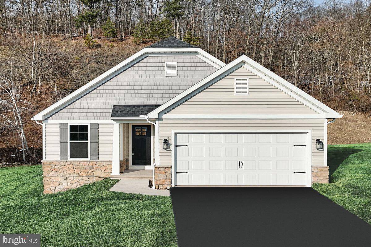 Williamsport, PA 17701,150 LAUREL RUN CIR #LOT 25