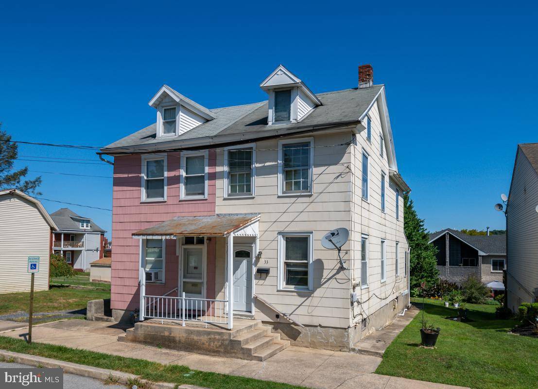 Shillington, PA 19607,33 2ND ST