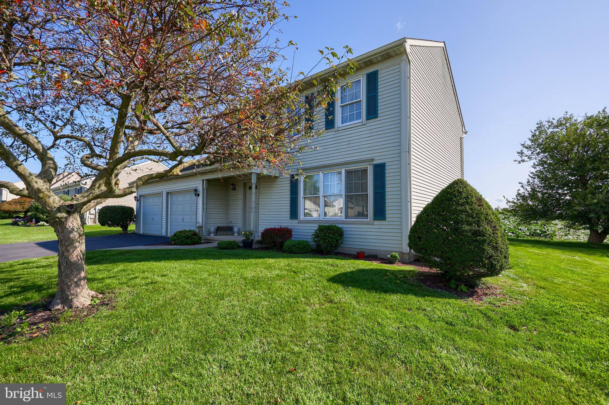 New Holland, PA 17557,313 WILLOW LN