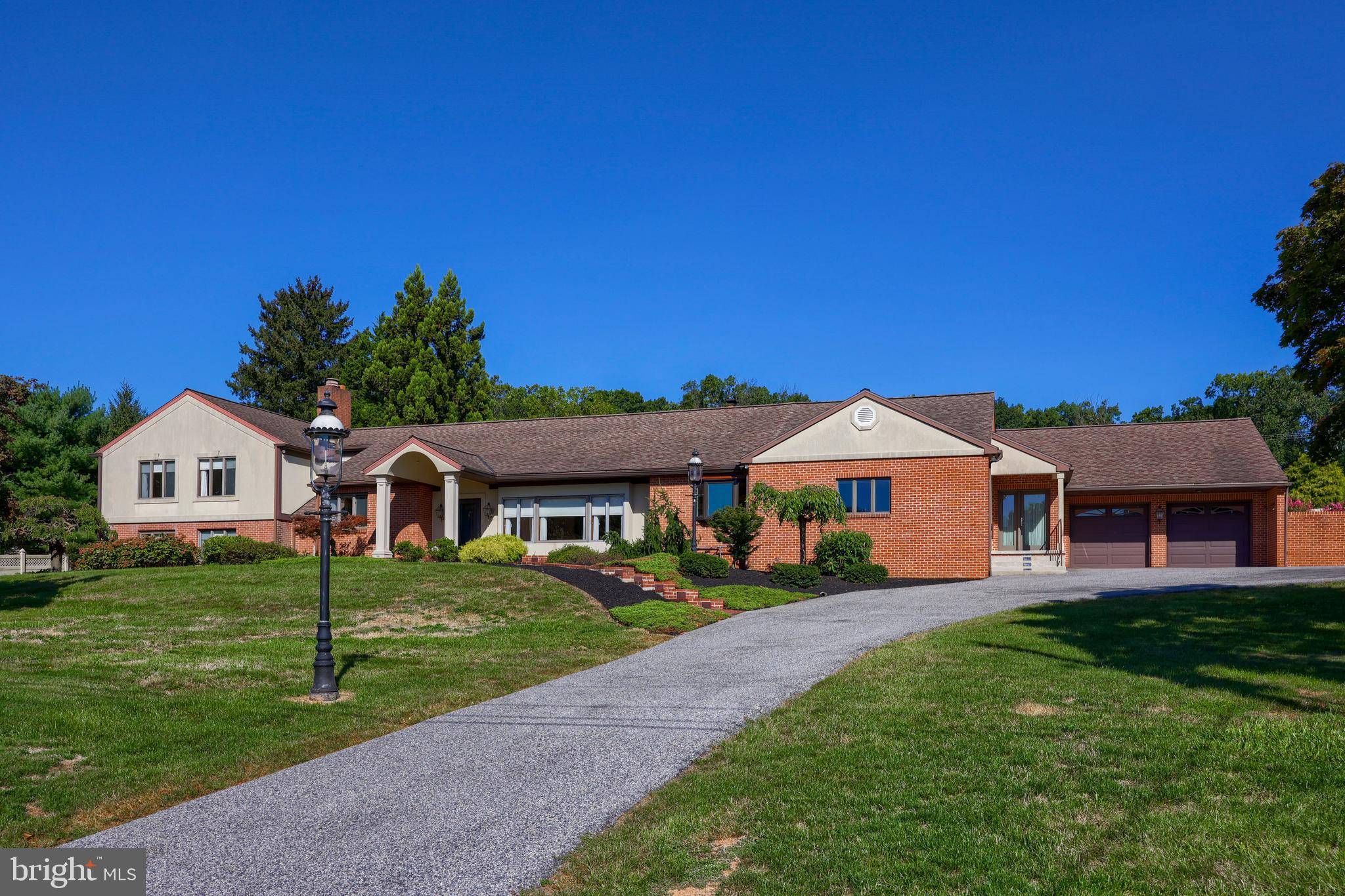 York, PA 17403,249 PINE VIEW LN