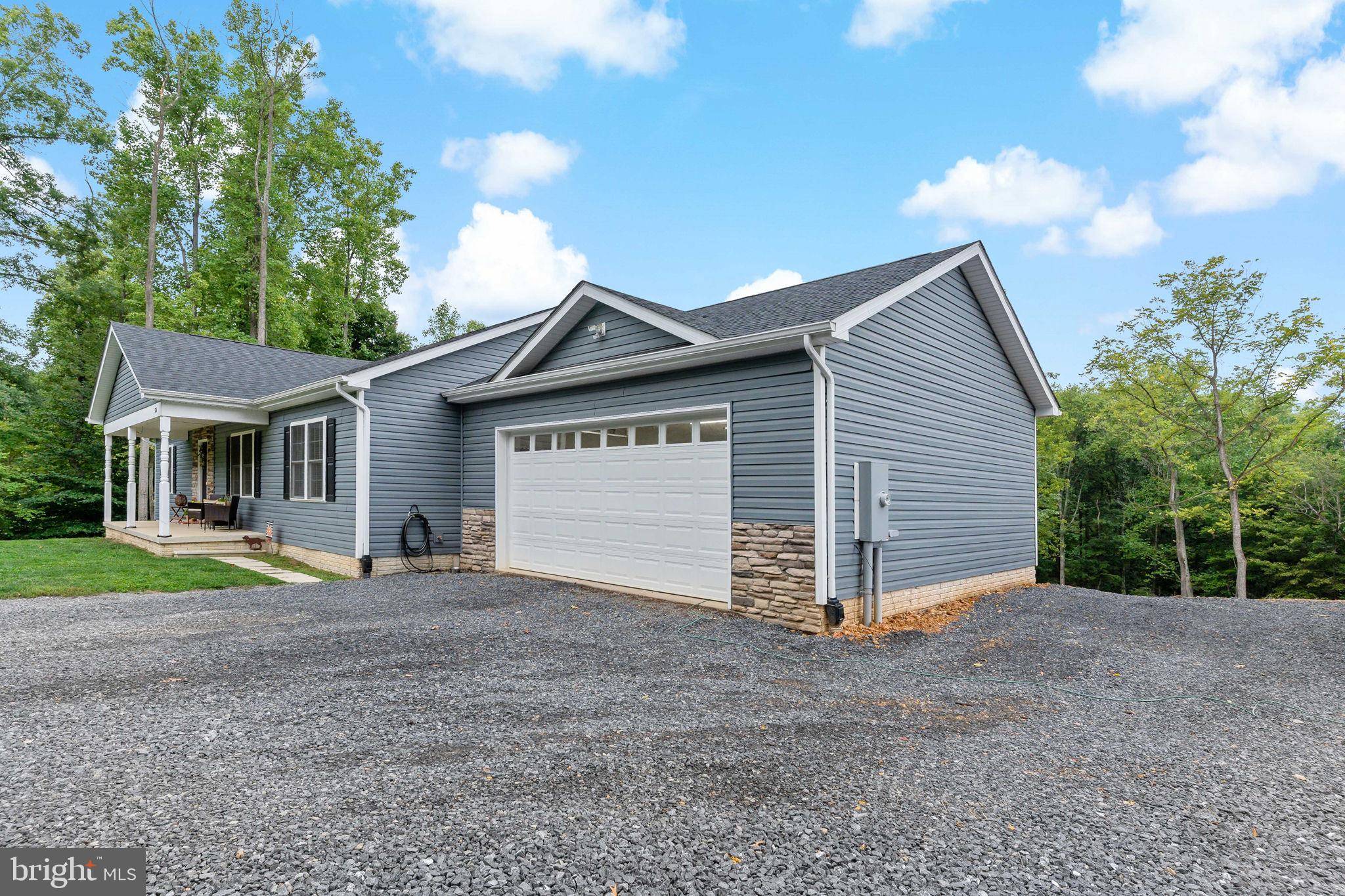 Hedgesville, WV 25427,328 WARNER LN