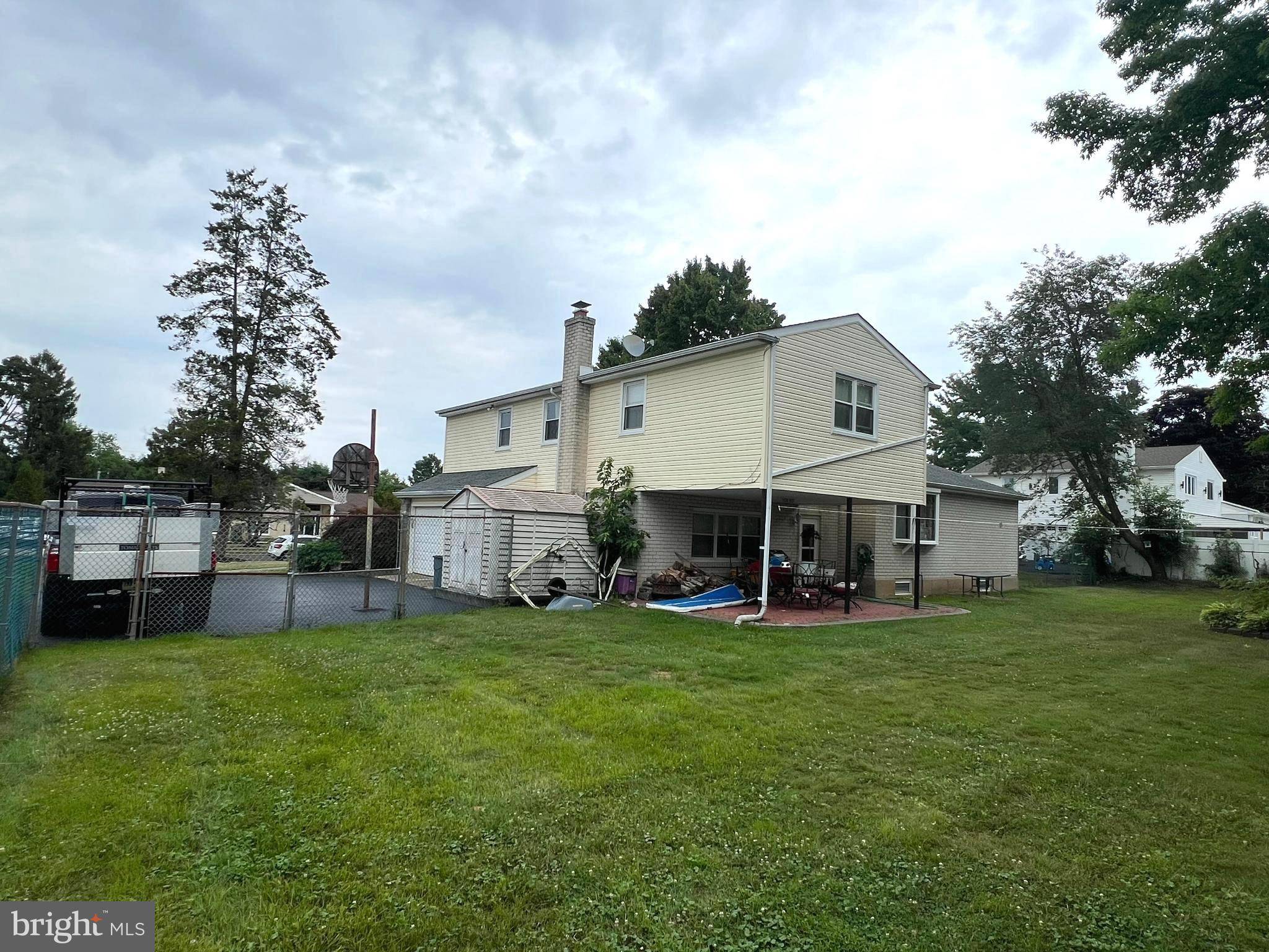 Huntingdon Valley, PA 19006,648 KILLDEER LN