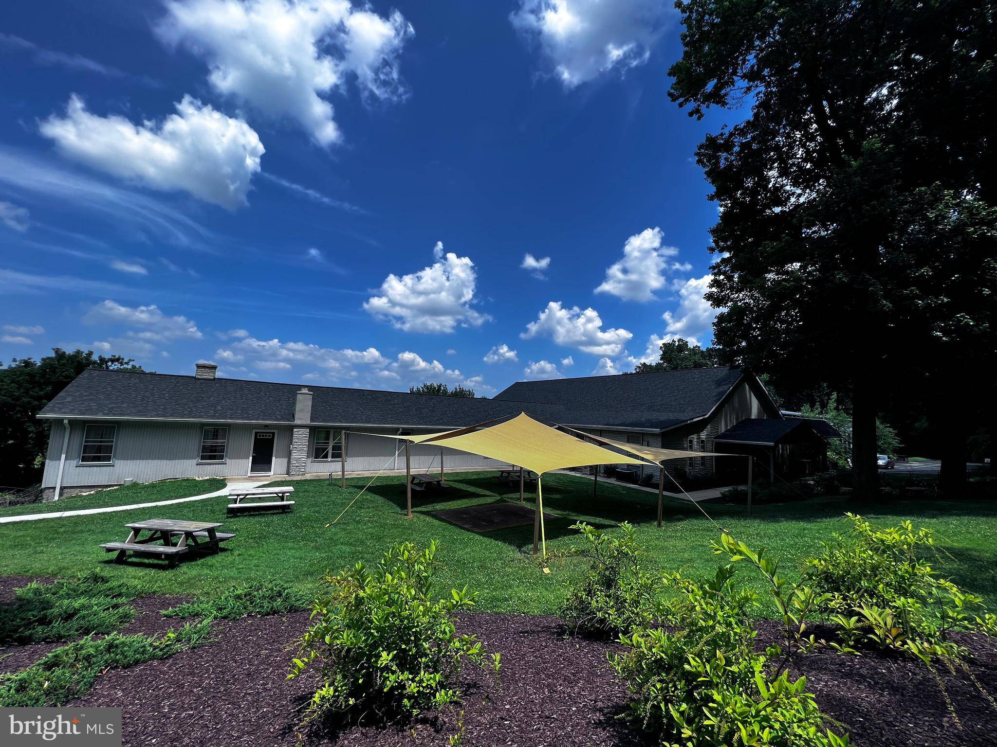 Christiana, PA 17509,447 NOBLE RD