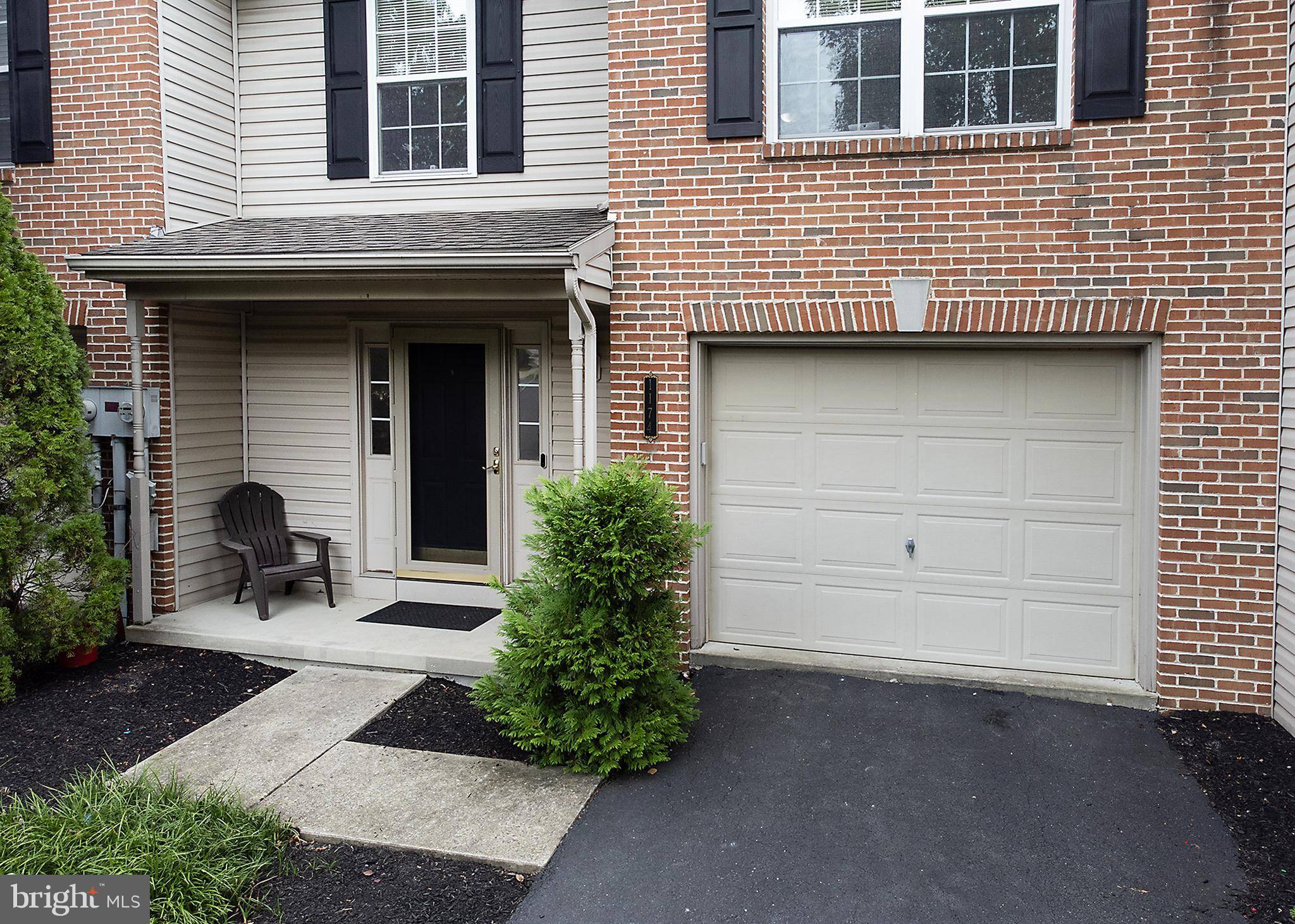 Mechanicsburg, PA 17050,1174 HERON CT