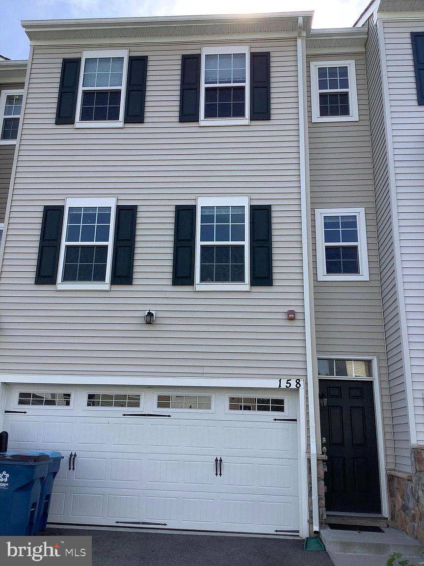 Fairless Hills, PA 19030,158 MERCER CT